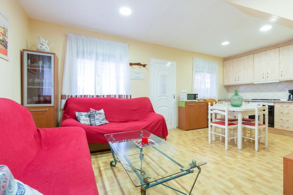 Two-Bedroom House photo 2