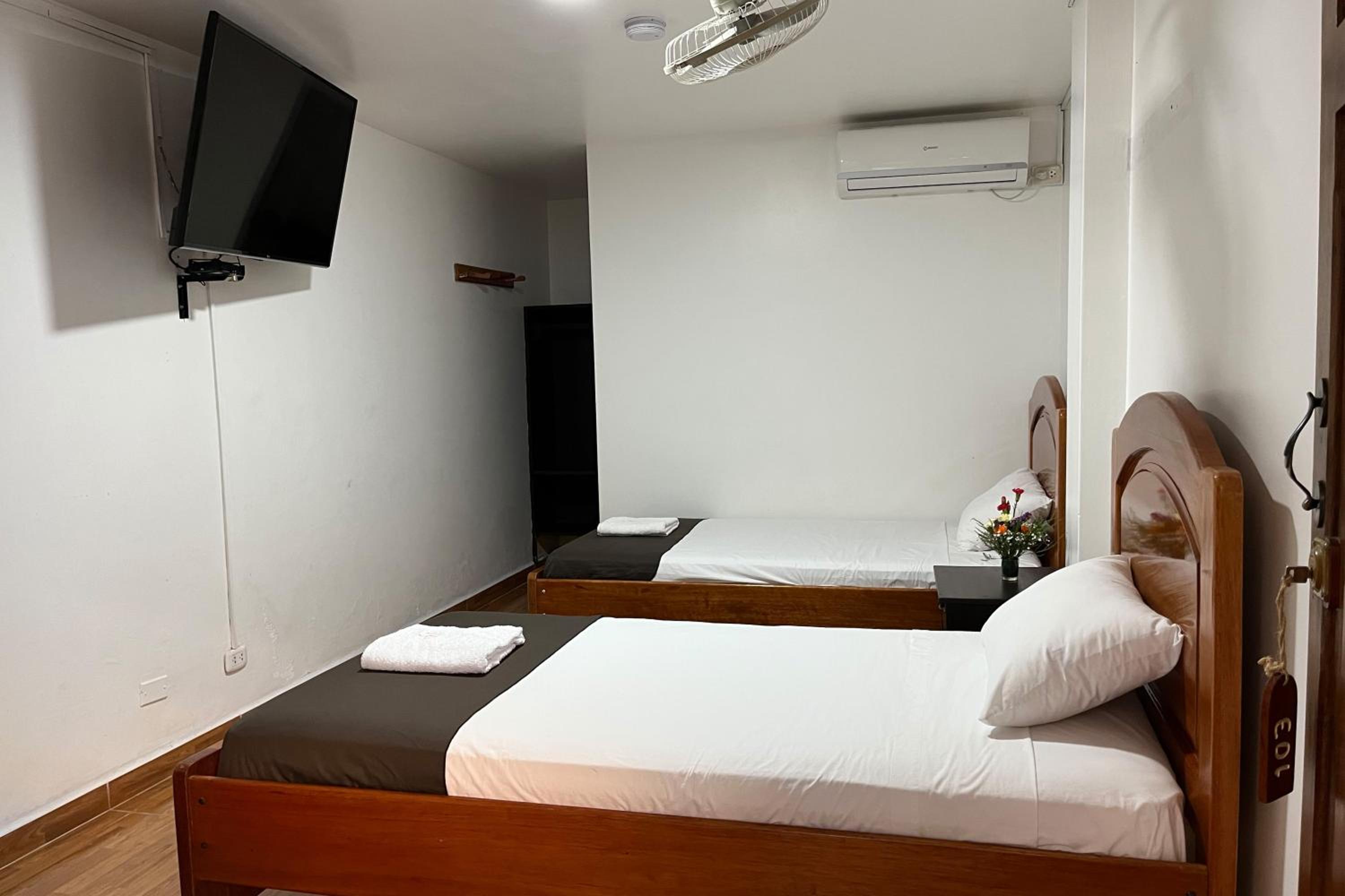 Superior Twin Room photo 2