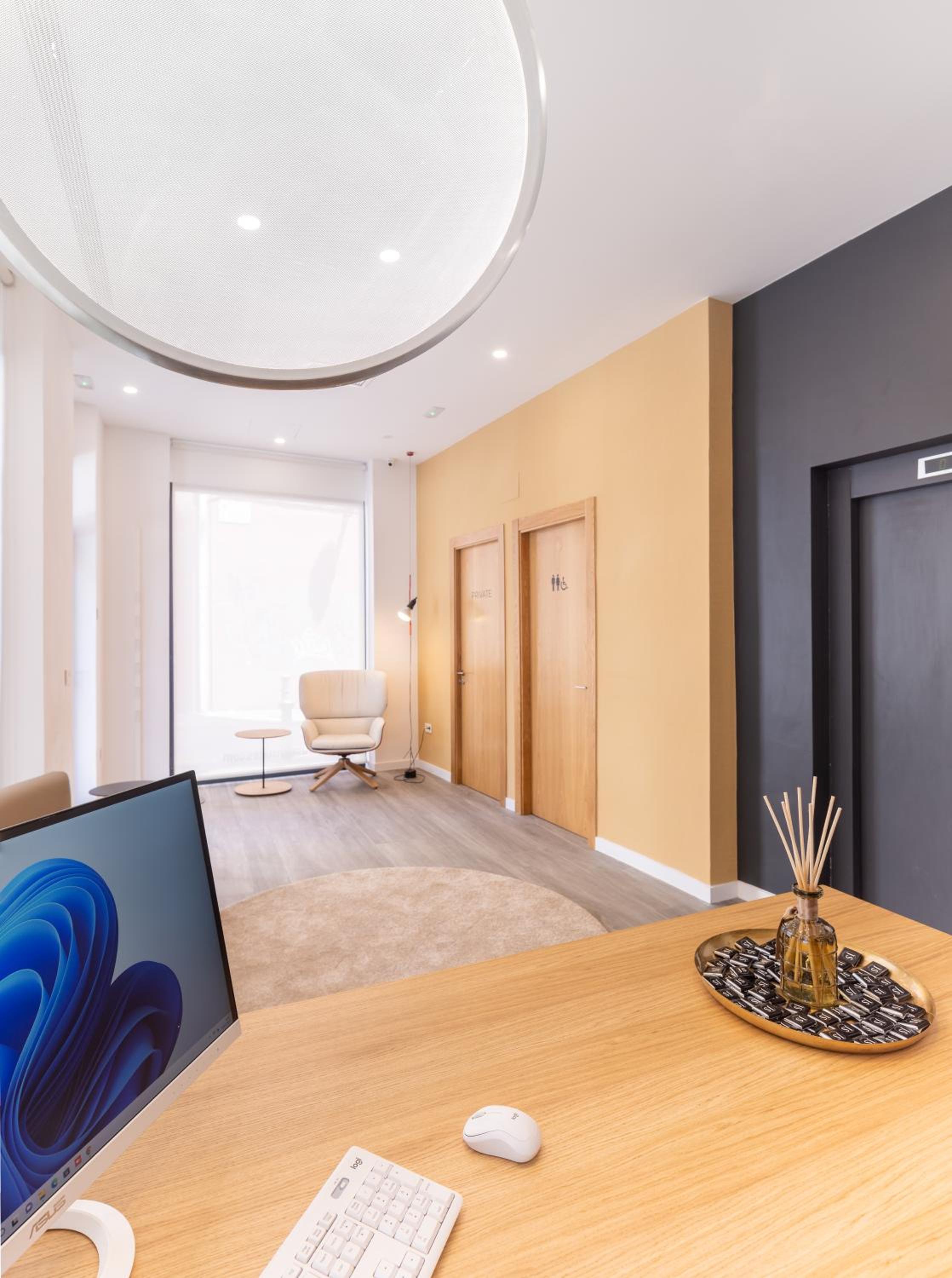 One-Bedroom Suite - Photo 3