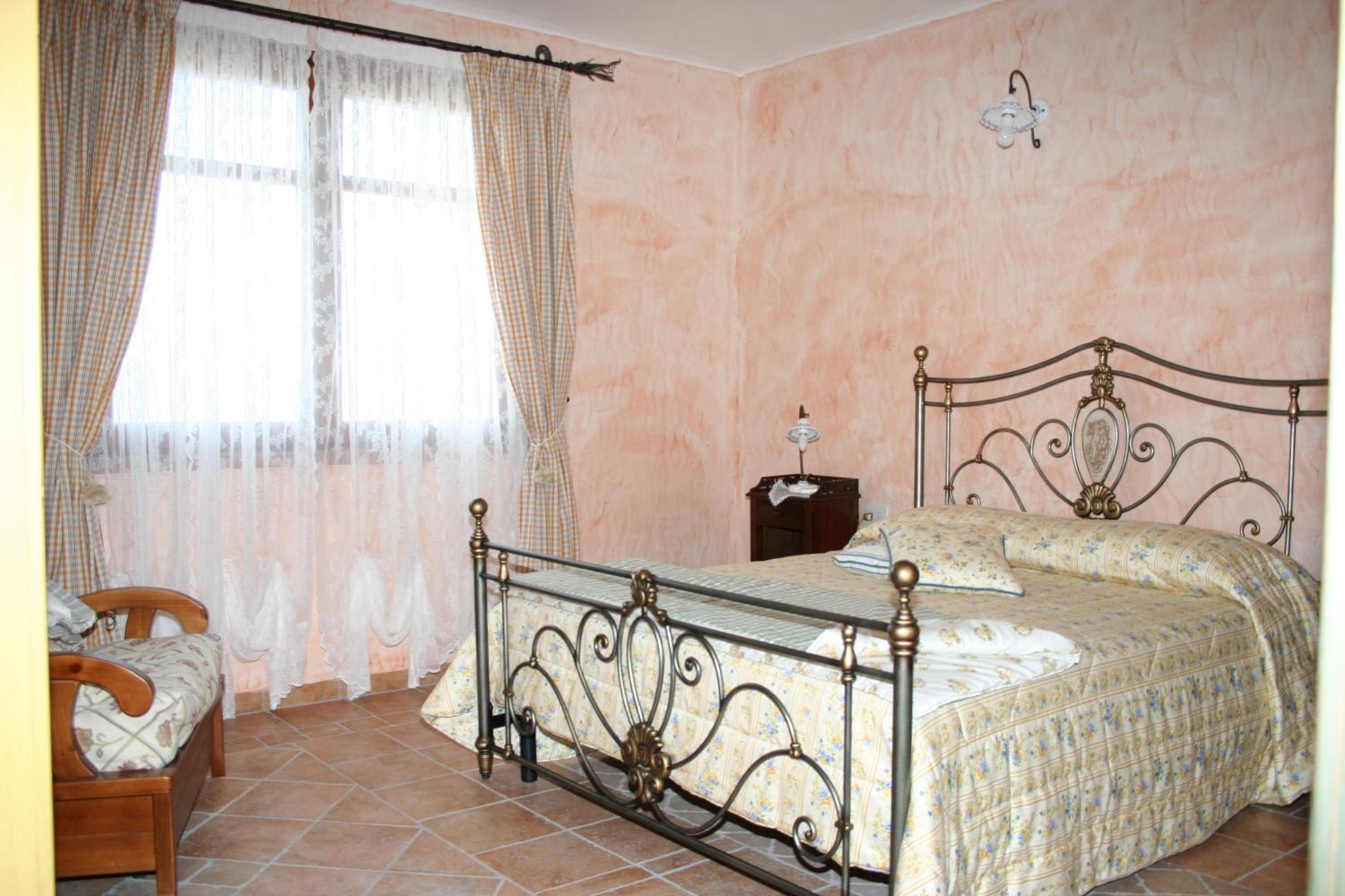 Standard Twin Room photo 3
