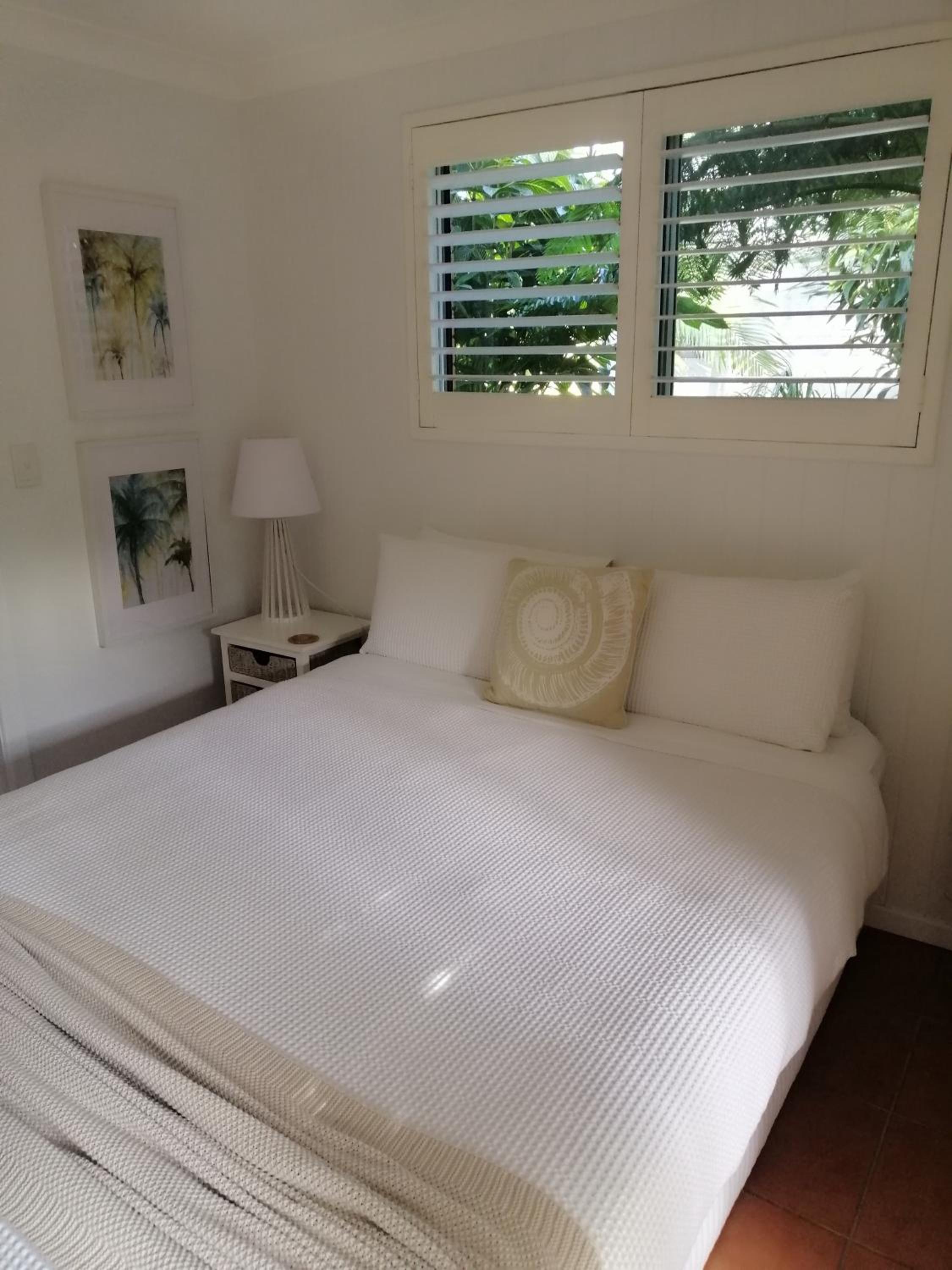 One-Bedroom Apartment - Photo 1