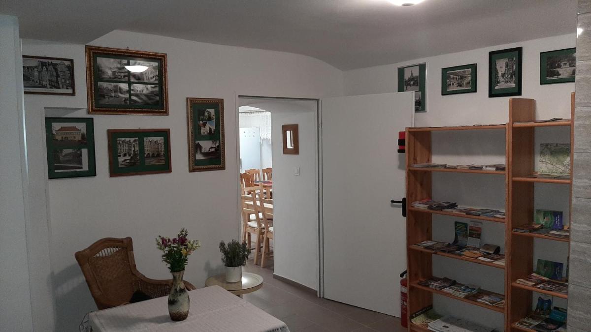Deluxe Triple Room - Photo 13