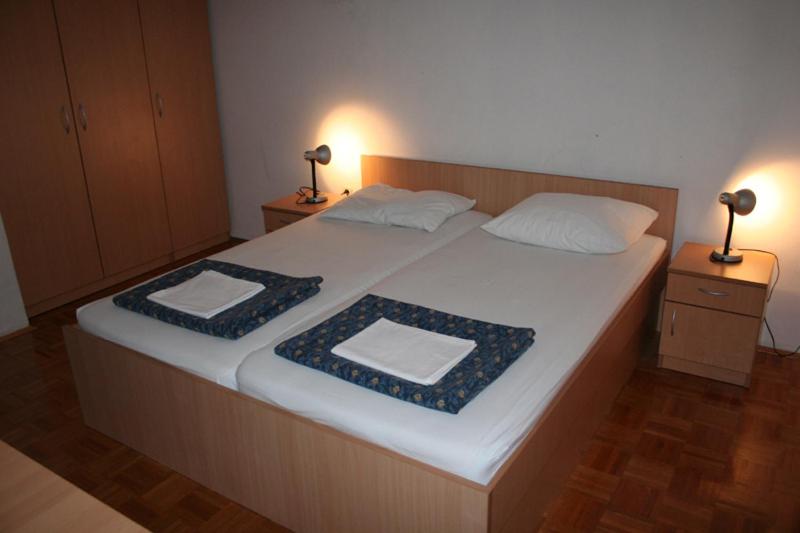 Triple Room with Shared Bathroom
