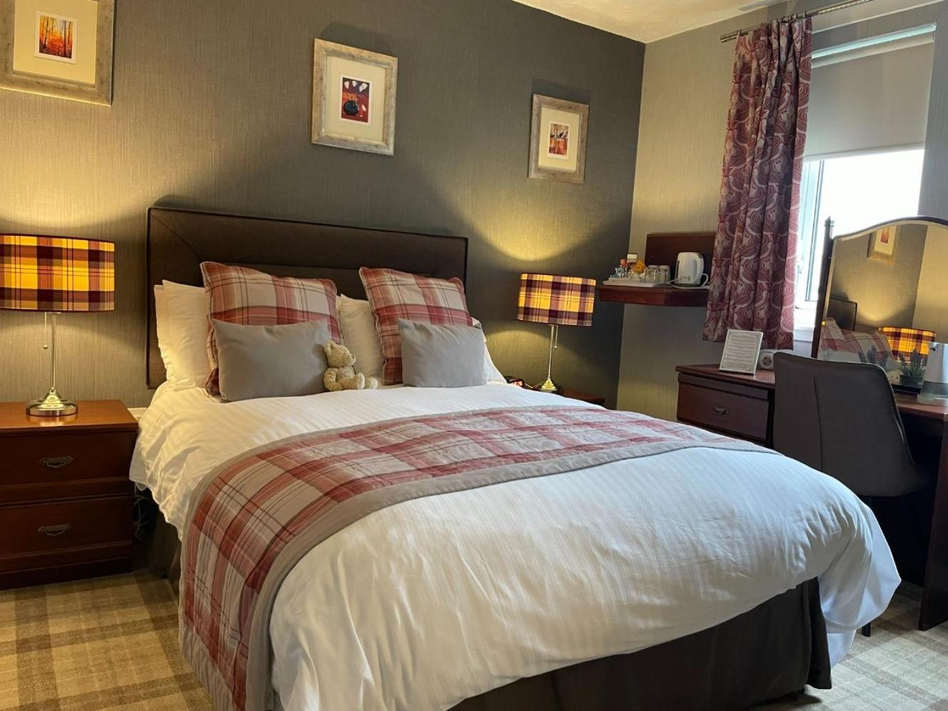 Double Room - Photo 7