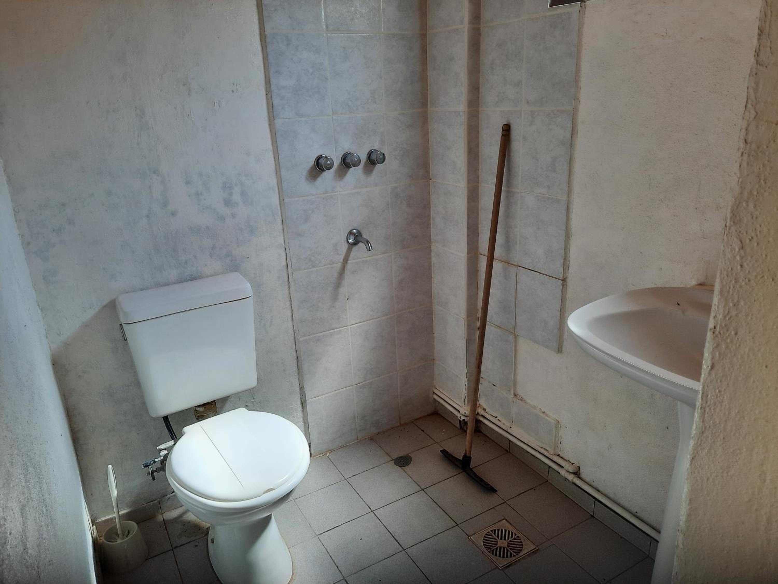Apartment - Ground Floor photo 3