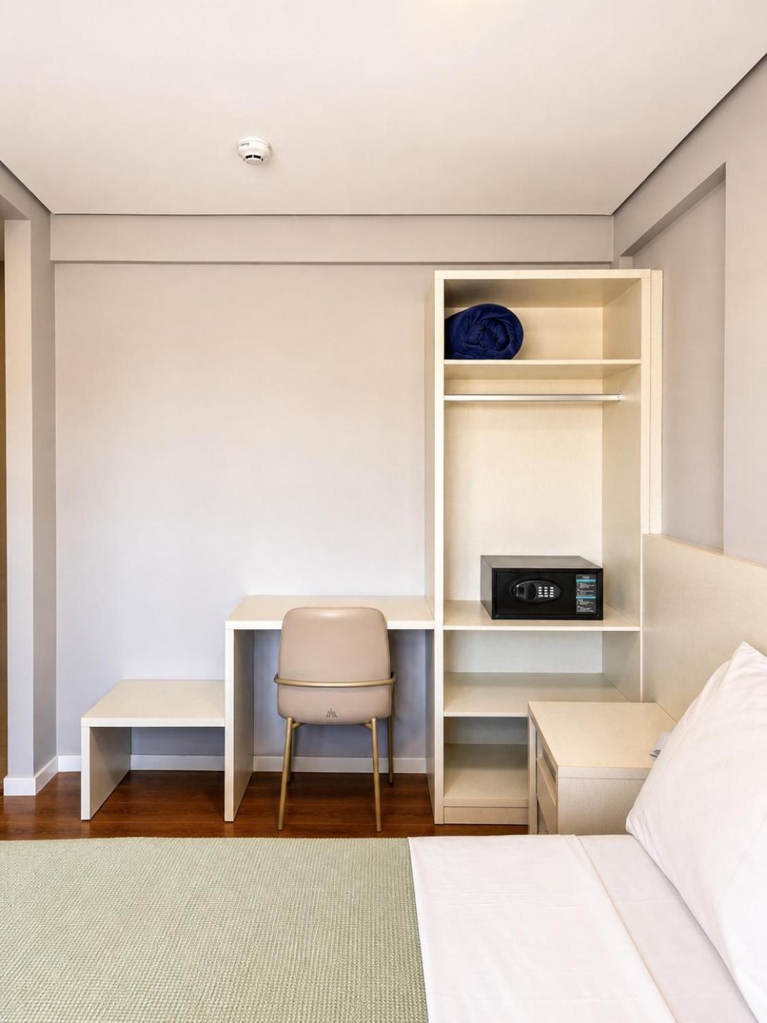 Boulevard Beach Canasvieiras Hotel — Suite with Sea View
