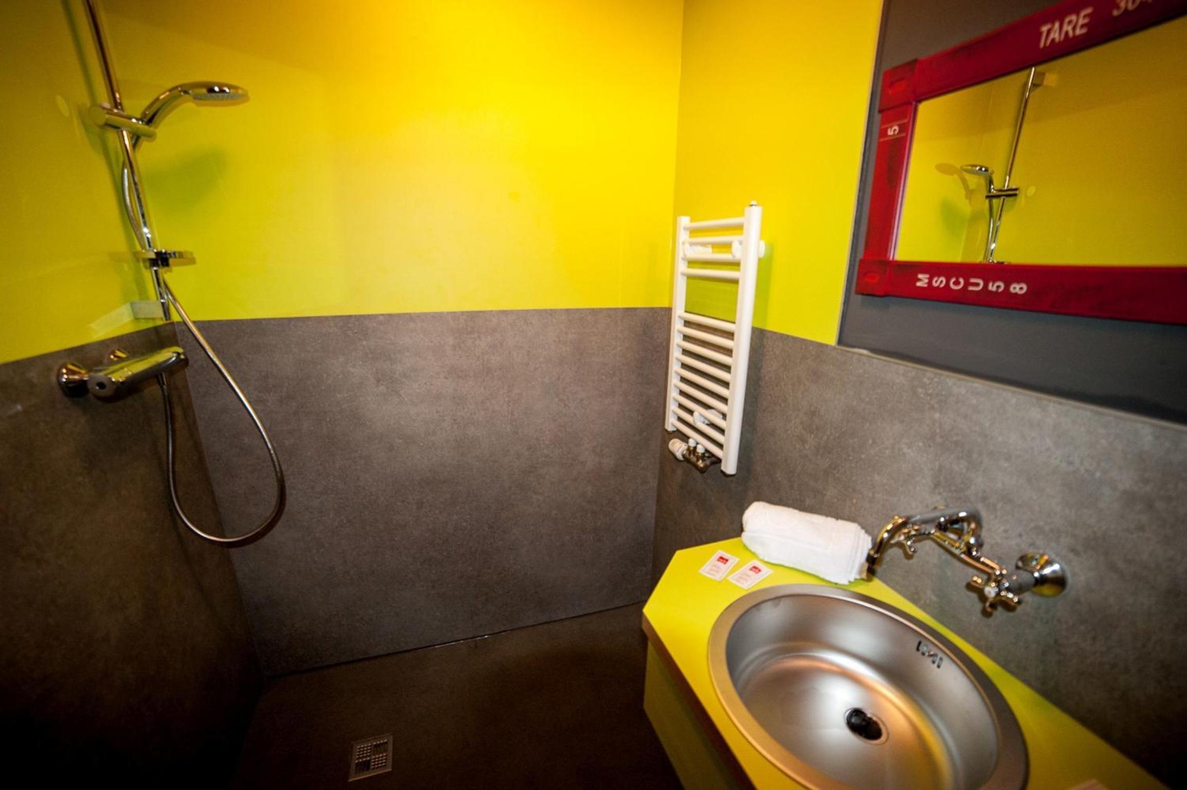 Double Room with Private Bathroom photo 2