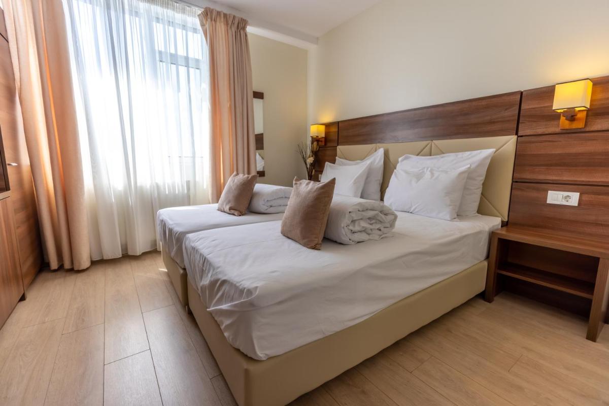 Double or Twin Room with Private External Bathroom photo 1