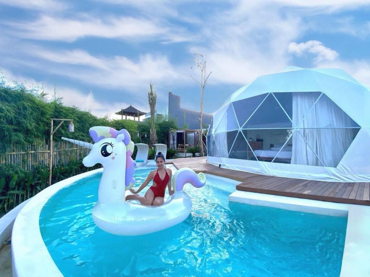 Villa with Private Pool - Photo 12