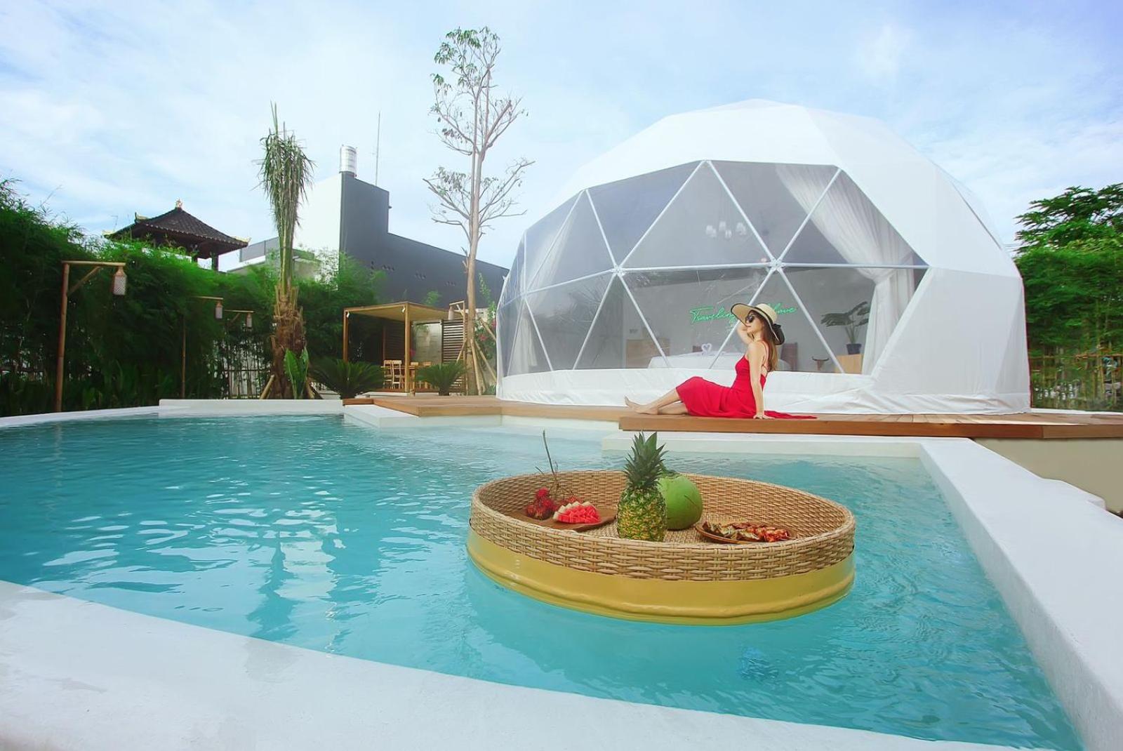 Villa with Private Pool - Photo 14