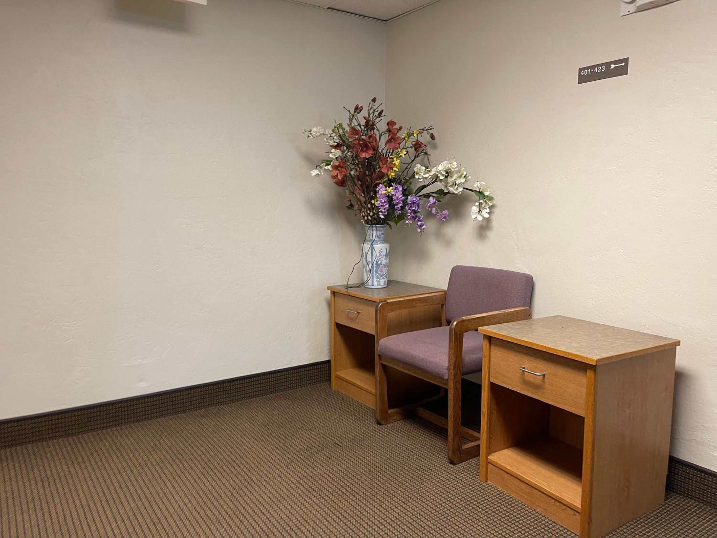 King Studio Suite with Ocean View - Non-Smoking - Photo 9