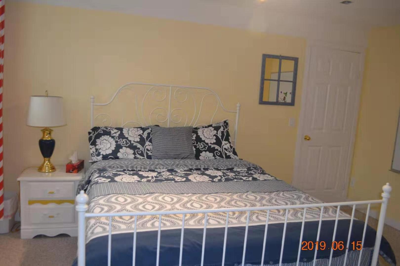 Double Room with Shared Bathroom photo 1