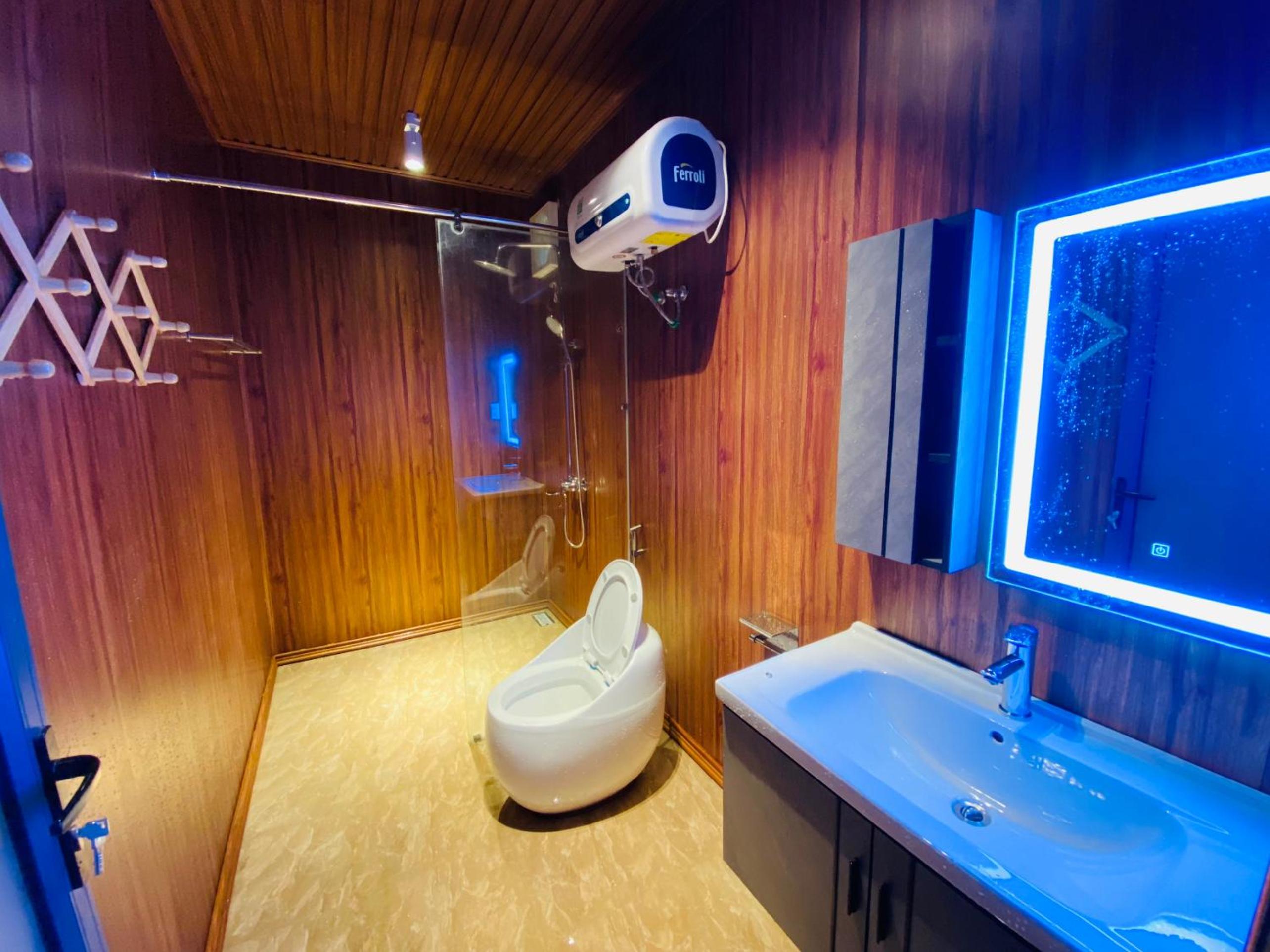 One-Bedroom House - Photo 2