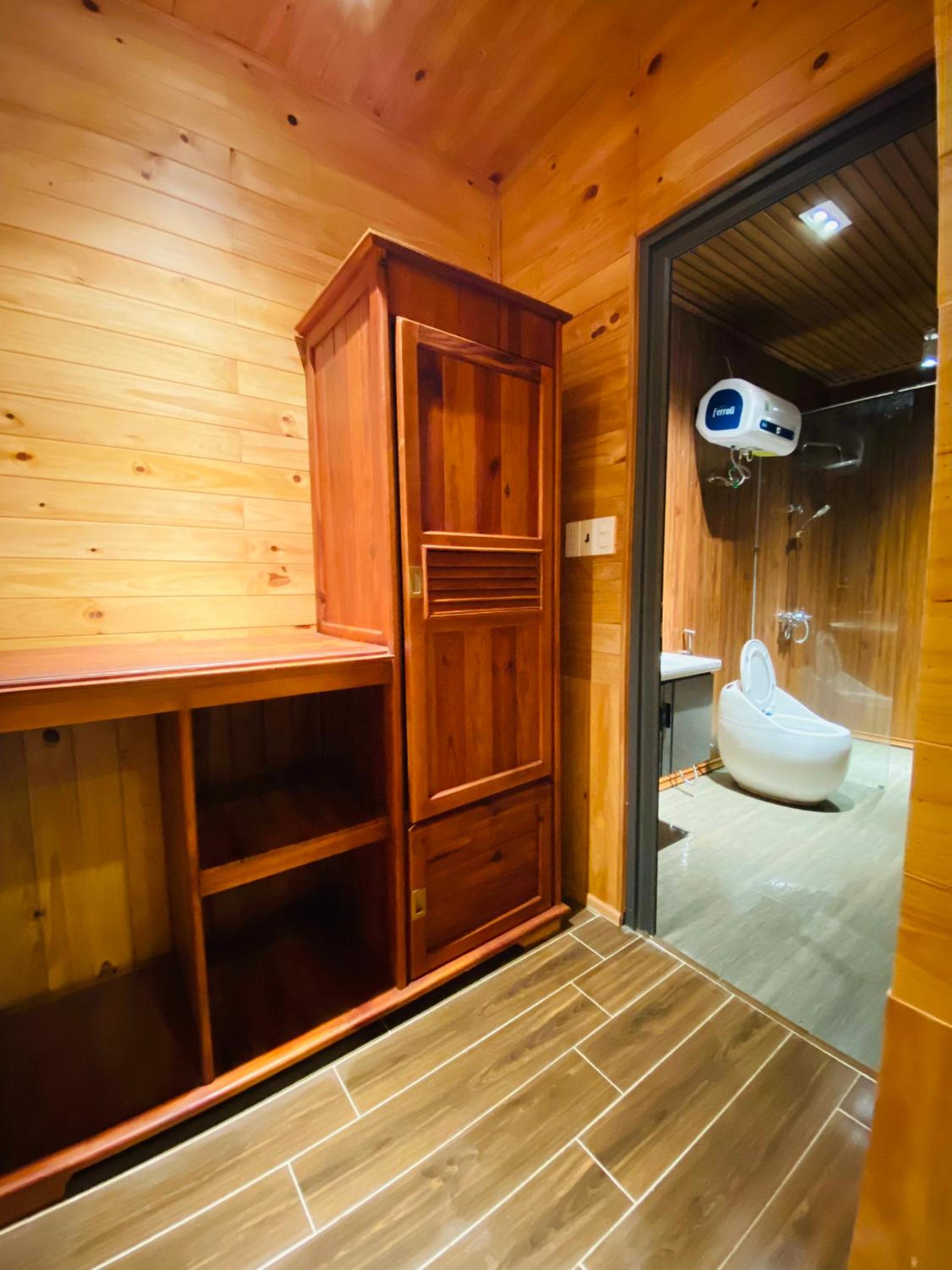One-Bedroom House - Photo 3