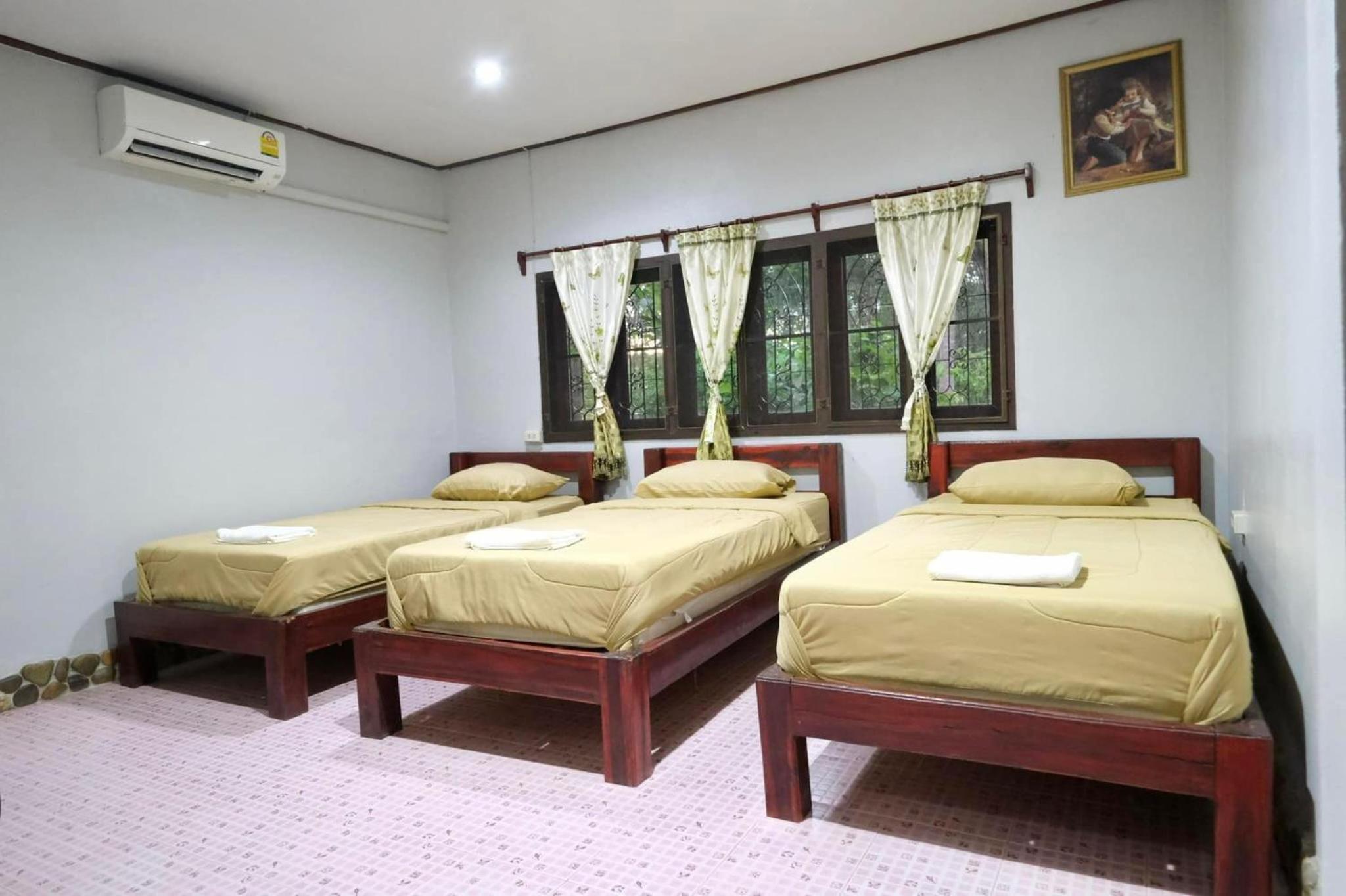 Triple Room - Photo 2