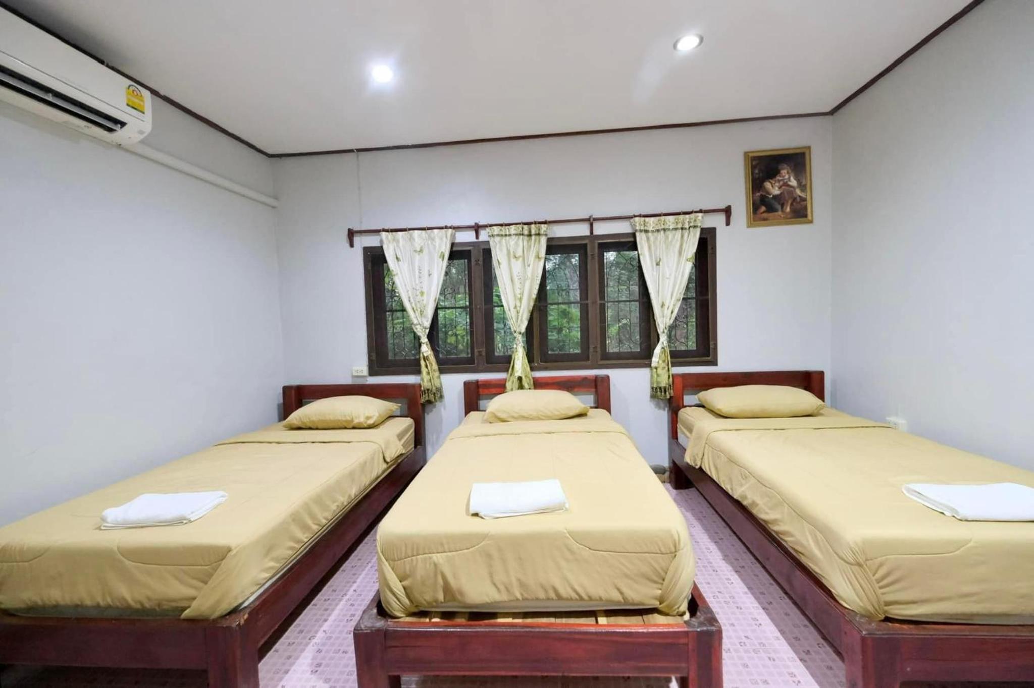 Triple Room - Photo 1