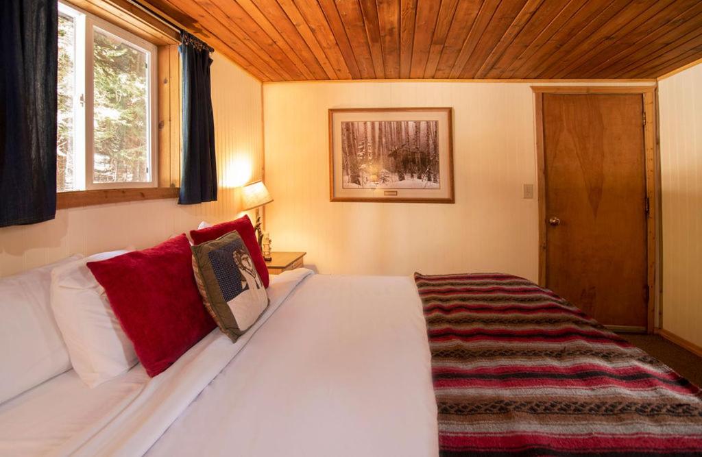 Lochsa Lodge