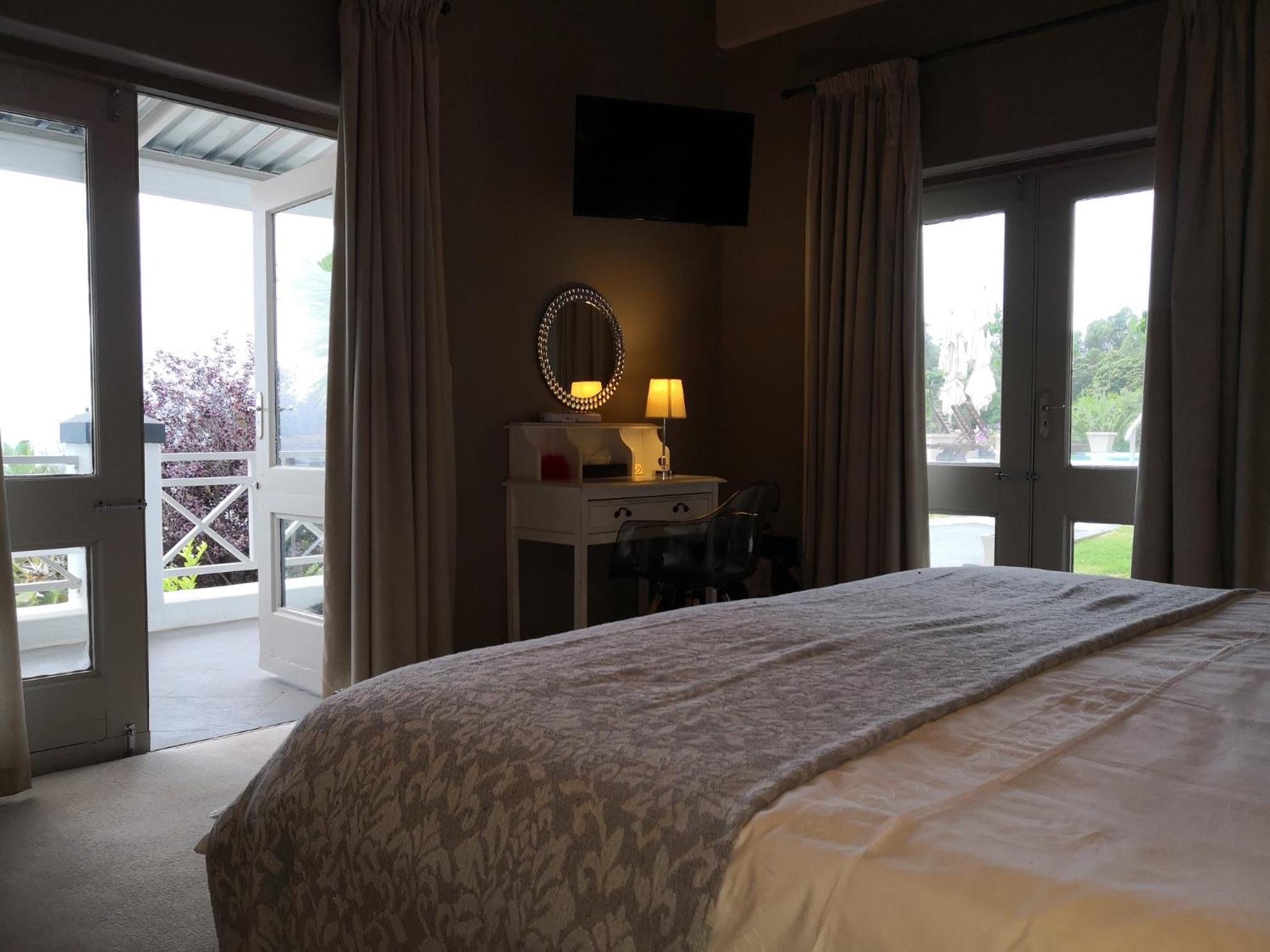 Double Room with Mountain View - Photo 1
