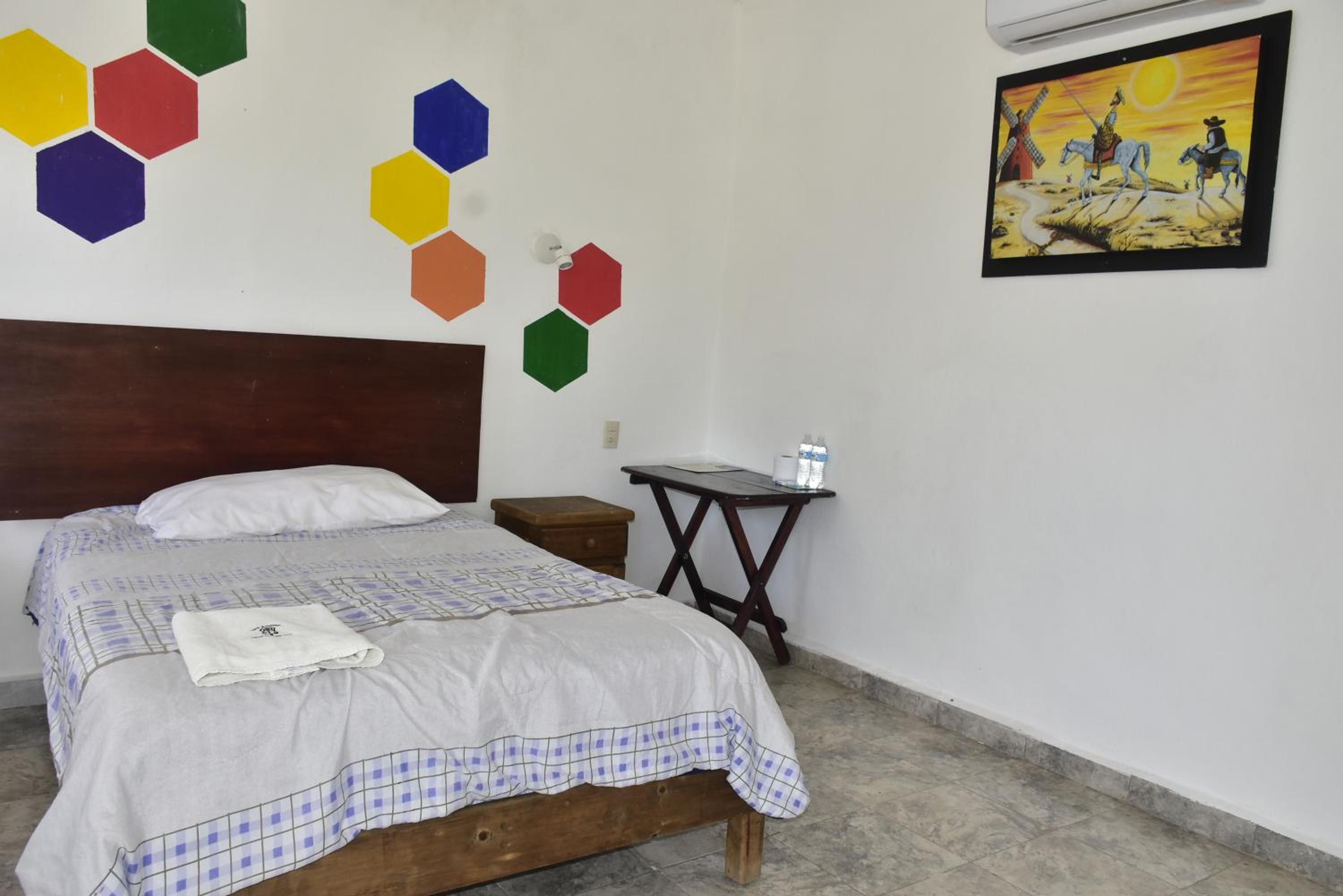 Standard Double Room - Photo 4