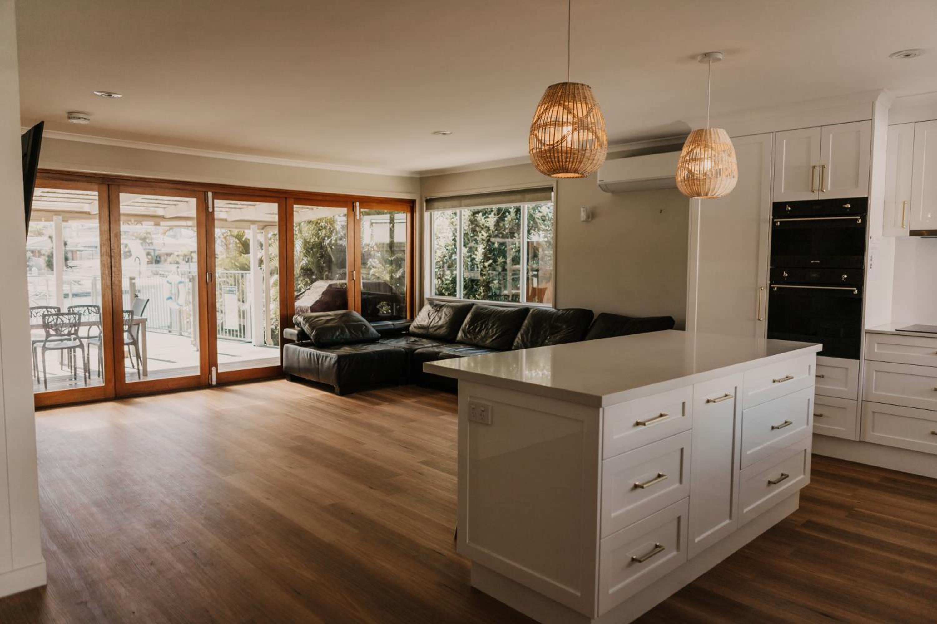 Three-Bedroom House - Water Front