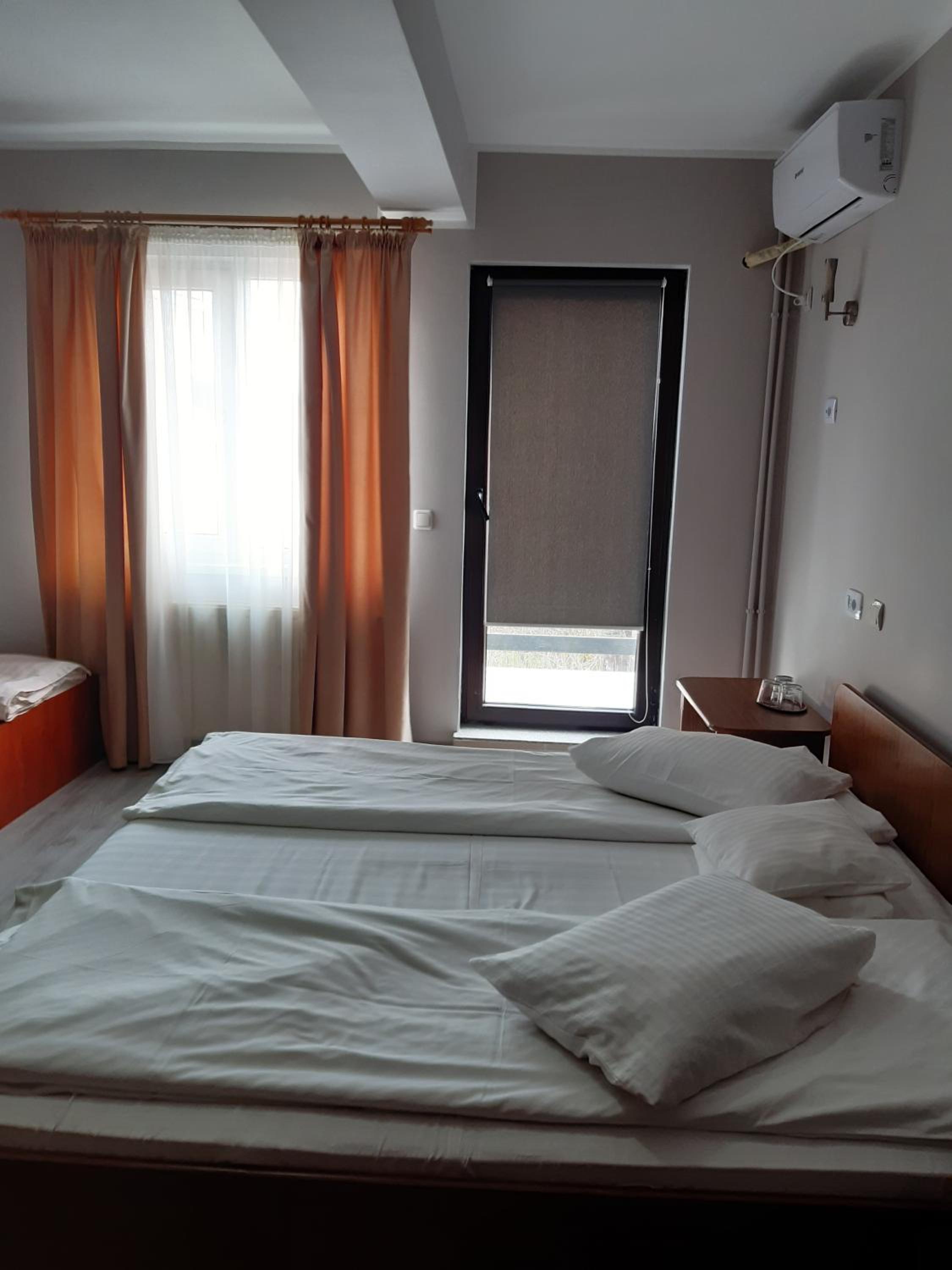 Classic Triple Room - Photo 1