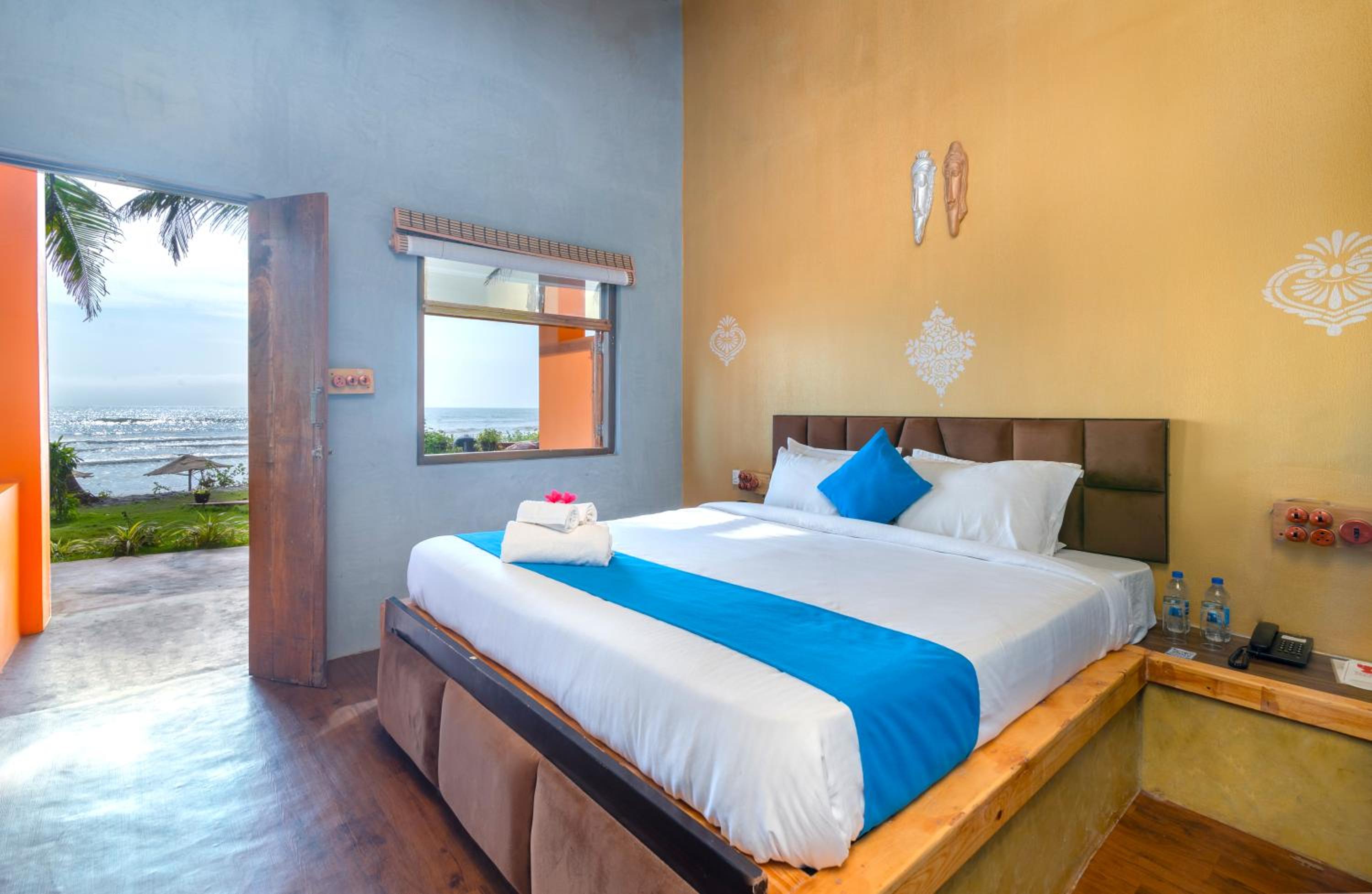 Deluxe Double Room with Sea View