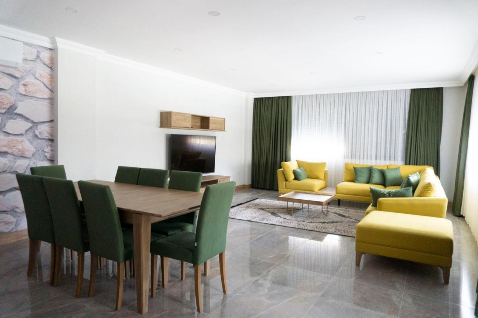 Three-Bedroom Villa photo 3