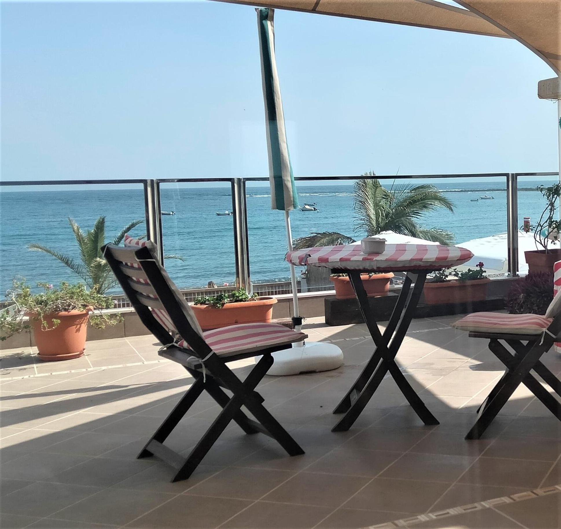 Apartment With Sea View photo 2
