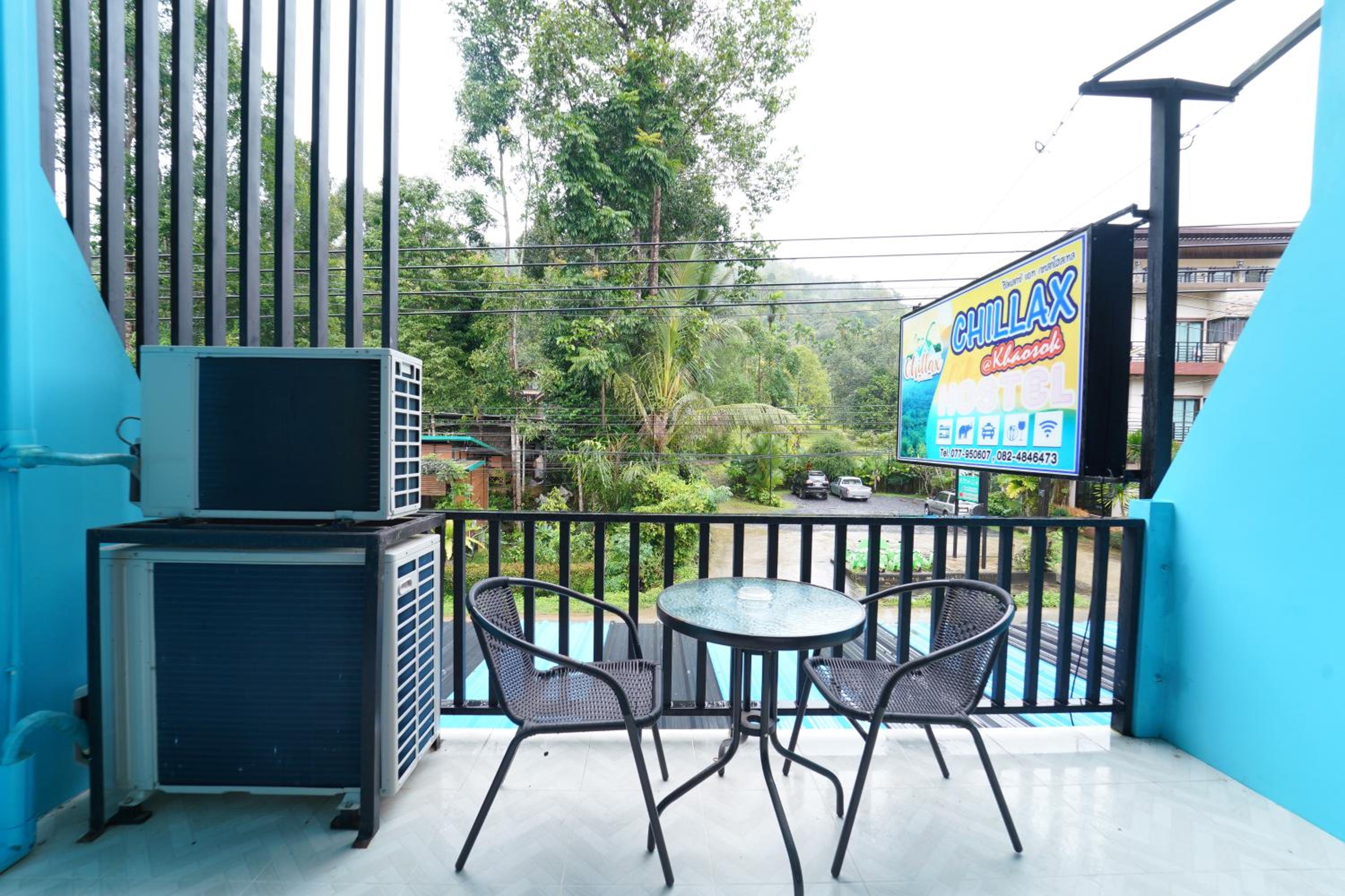 Quadruple Room with Balcony - Photo 7