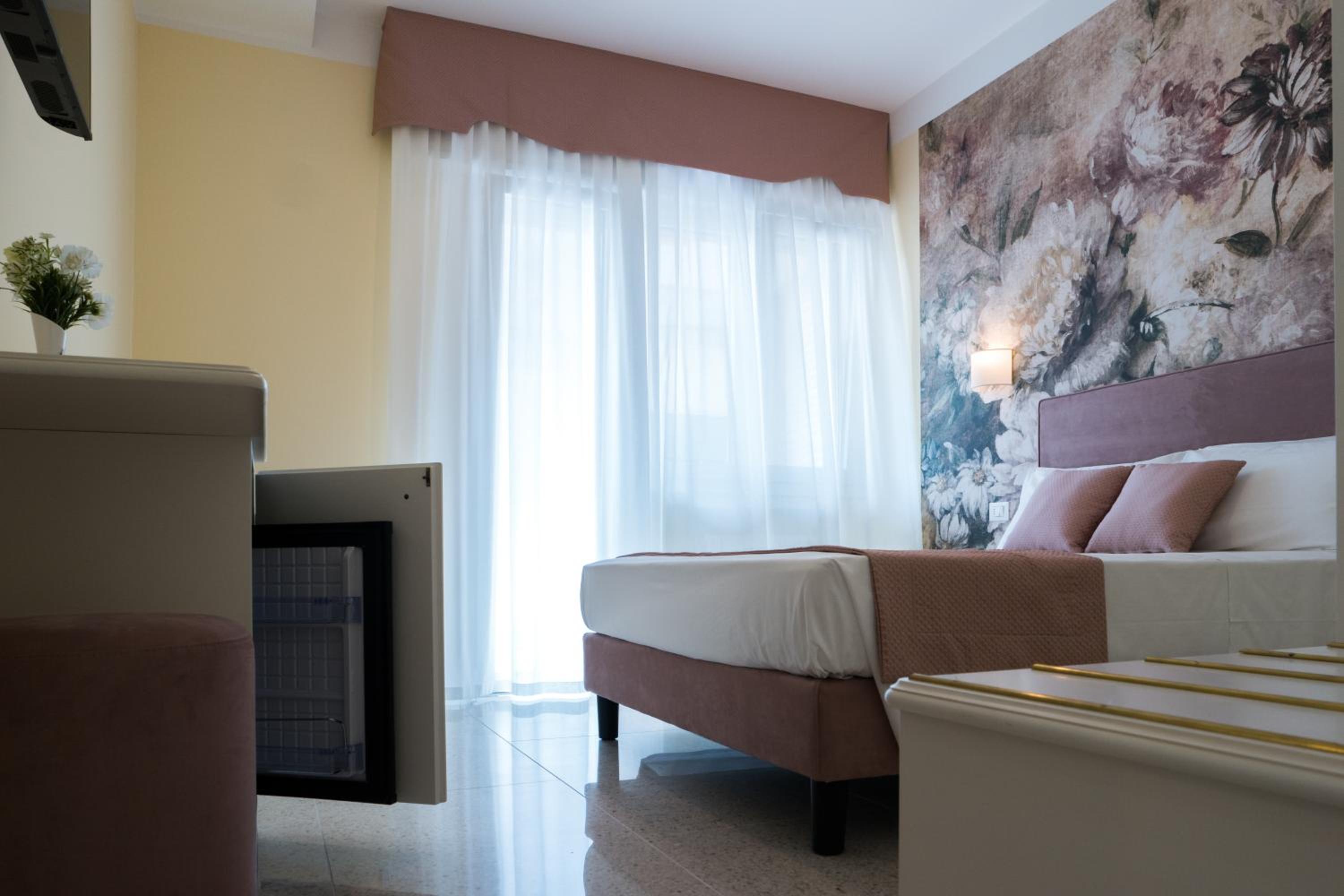 Deluxe Triple Room photo 1