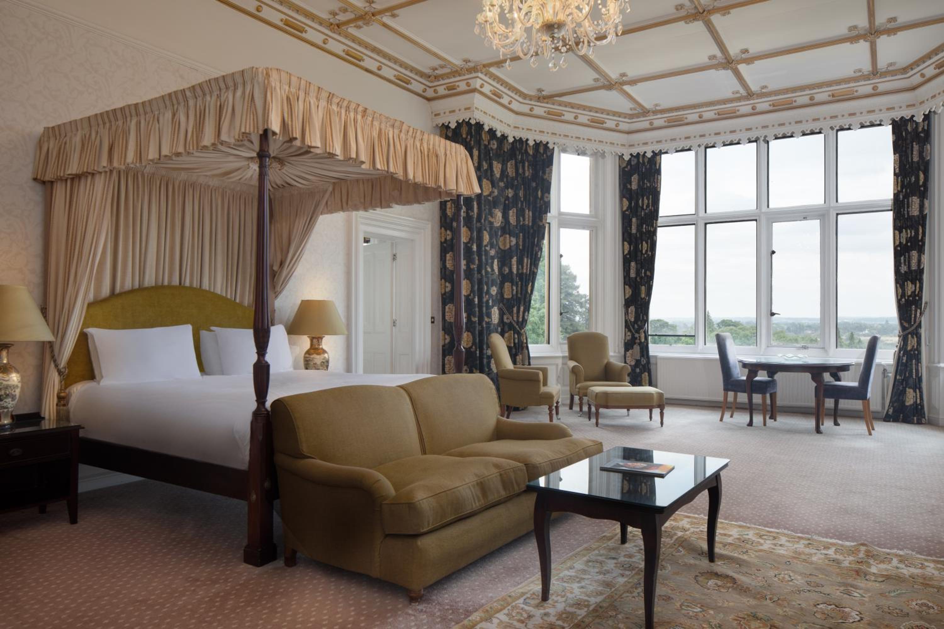 Deluxe King Suite with Four Poster Bed - Photo 8