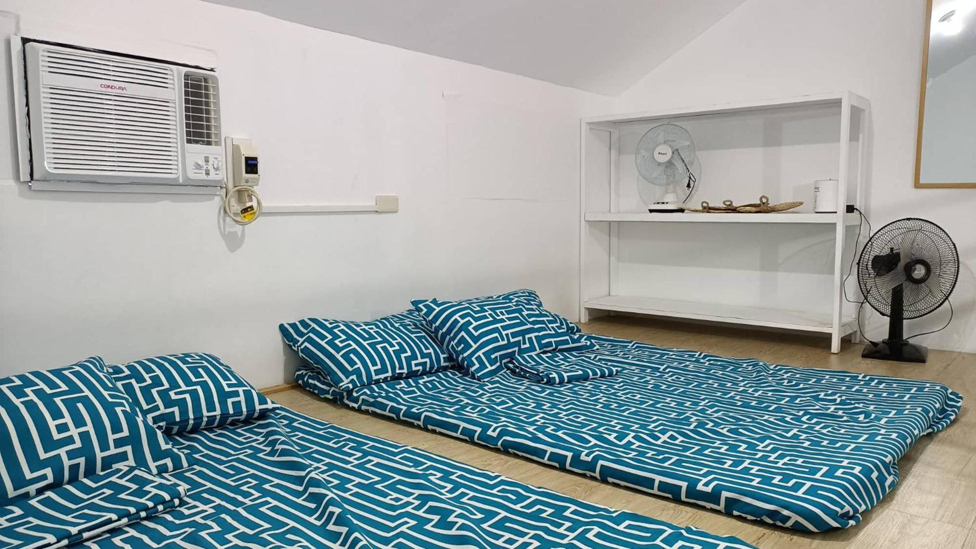 One-Bedroom House - Photo 20