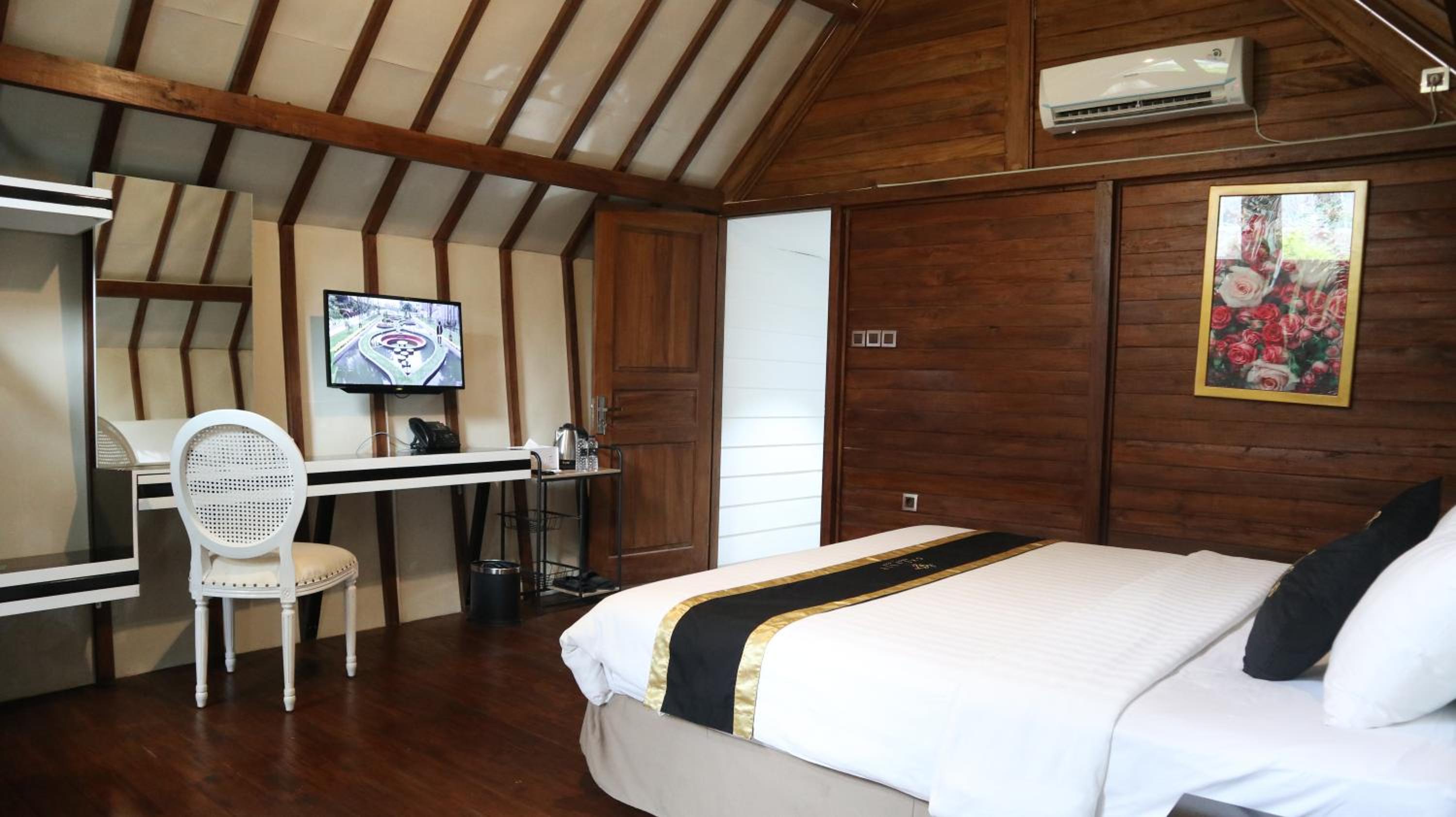 Thematic Lumbung Room (Exclude Resort Fee & Parking Fee) - Photo 5