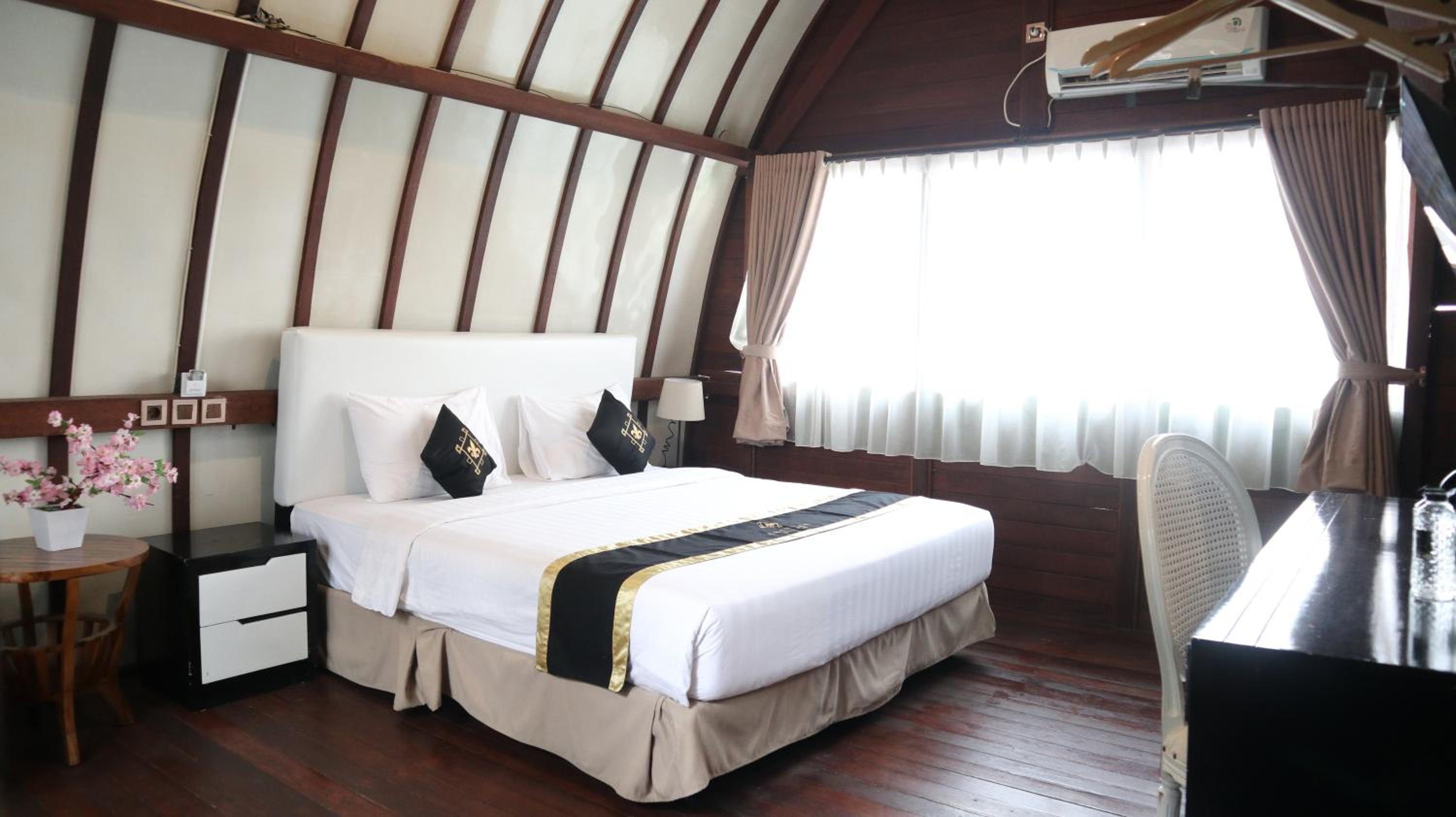 Thematic Lumbung Room (Exclude Resort Fee & Parking Fee) - Photo 6