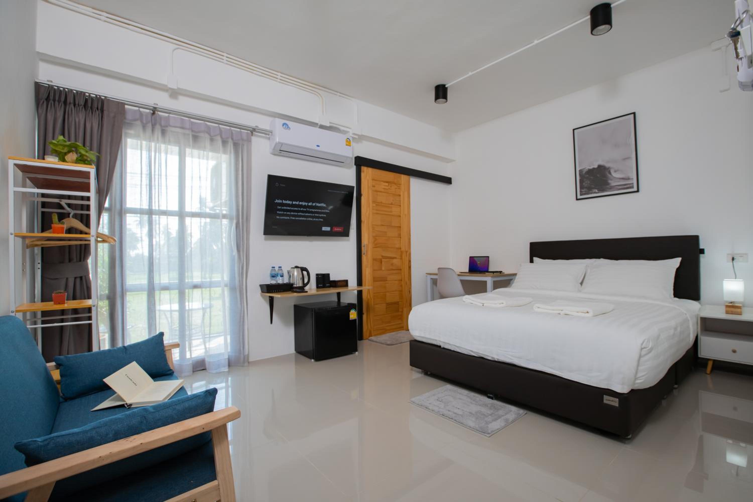 Queen Room with Balcony