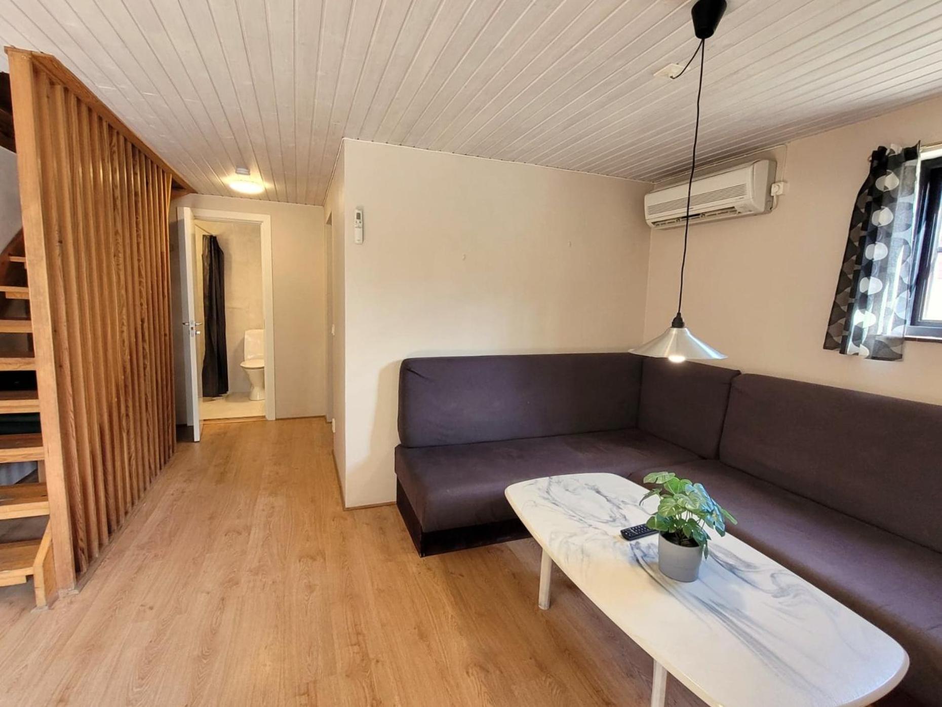 Three-Bedroom Cottage - Photo 1