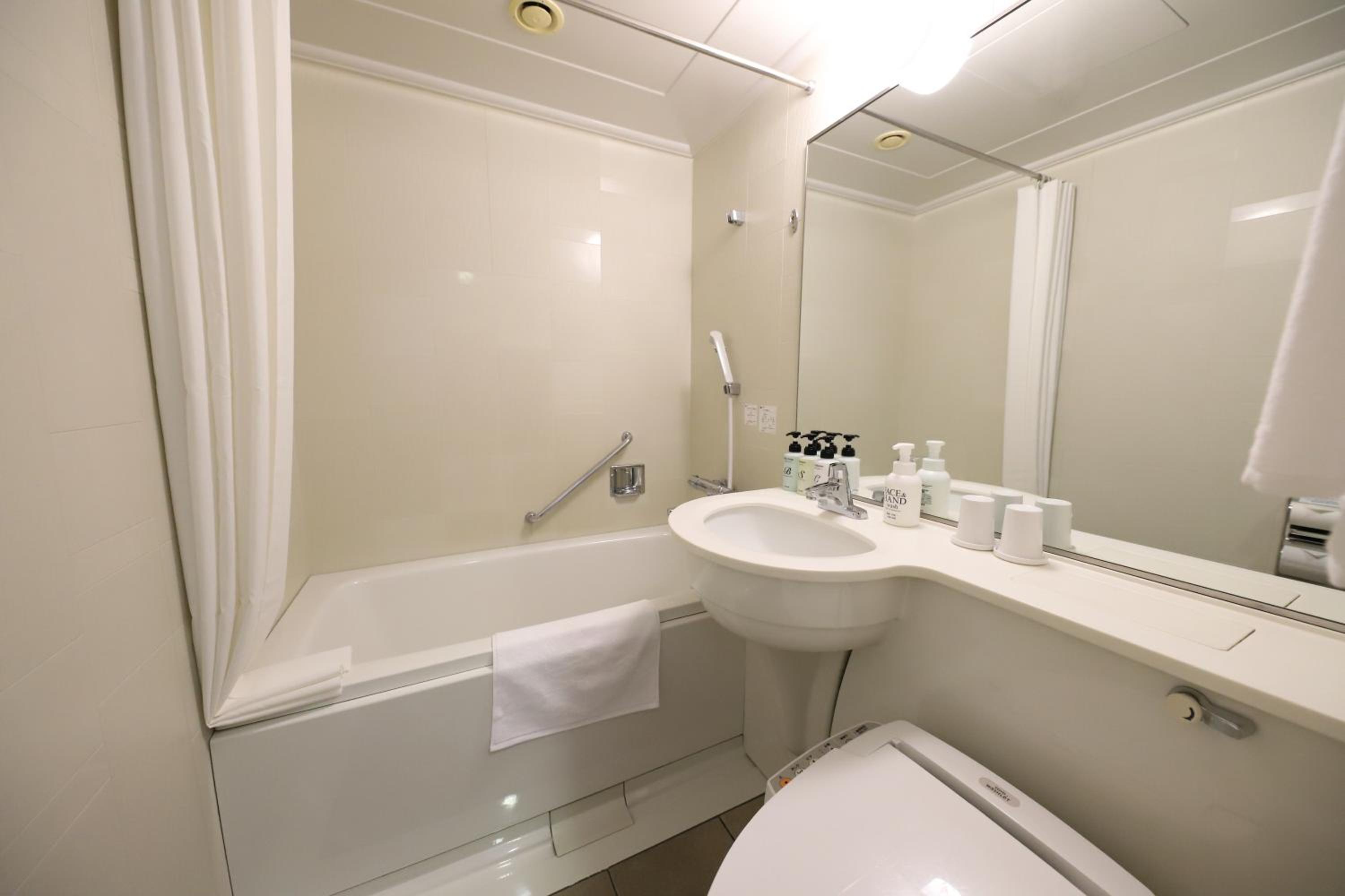 Superior Double Room - Non-Smoking - No Daily Cleaning photo 3
