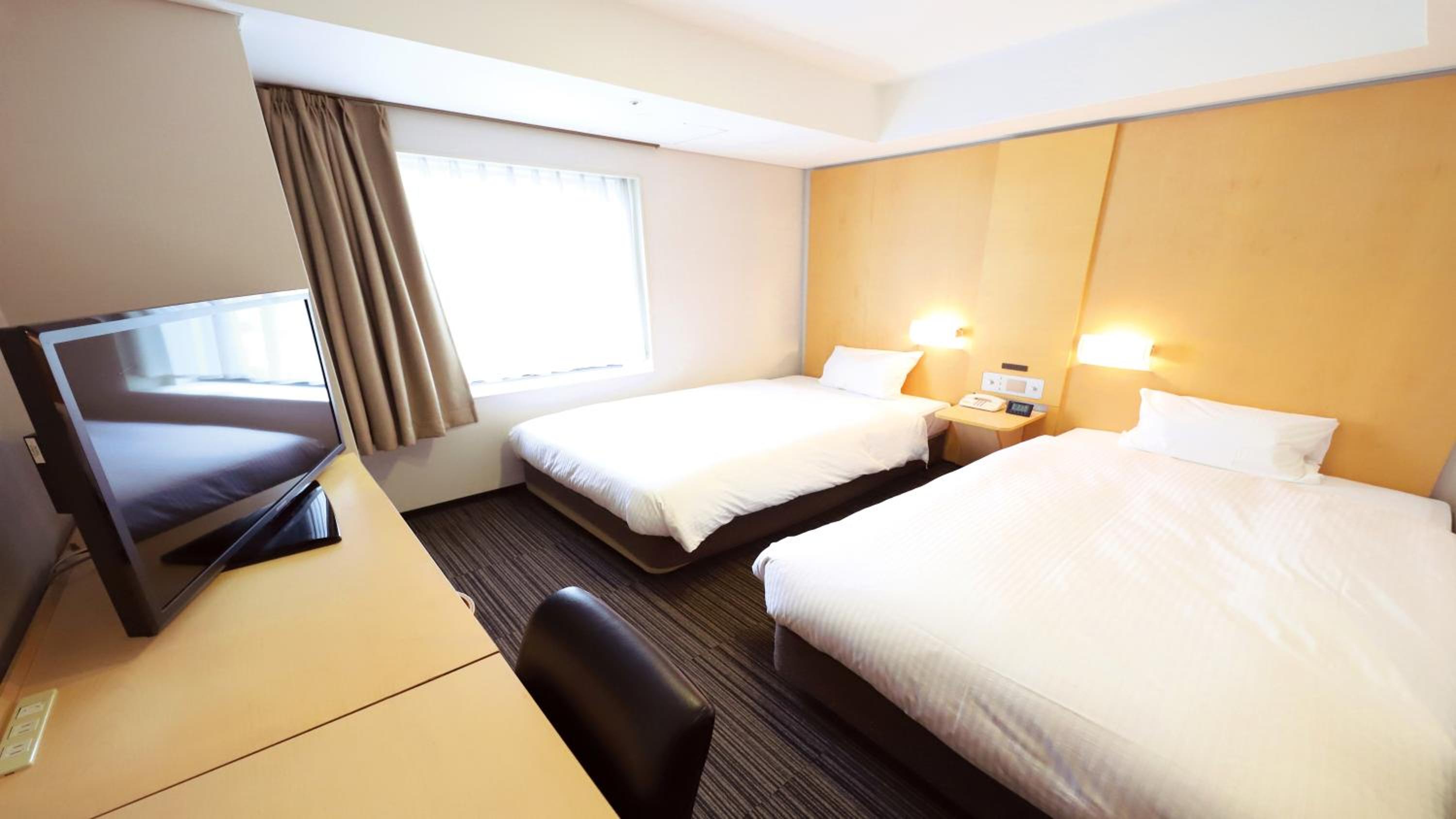 Standard Twin Room - Non-Smoking photo 2