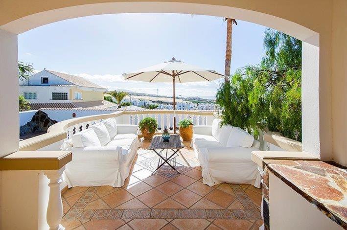 Villa photo 2