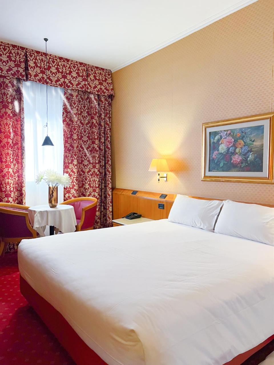 Double Room - Photo 5