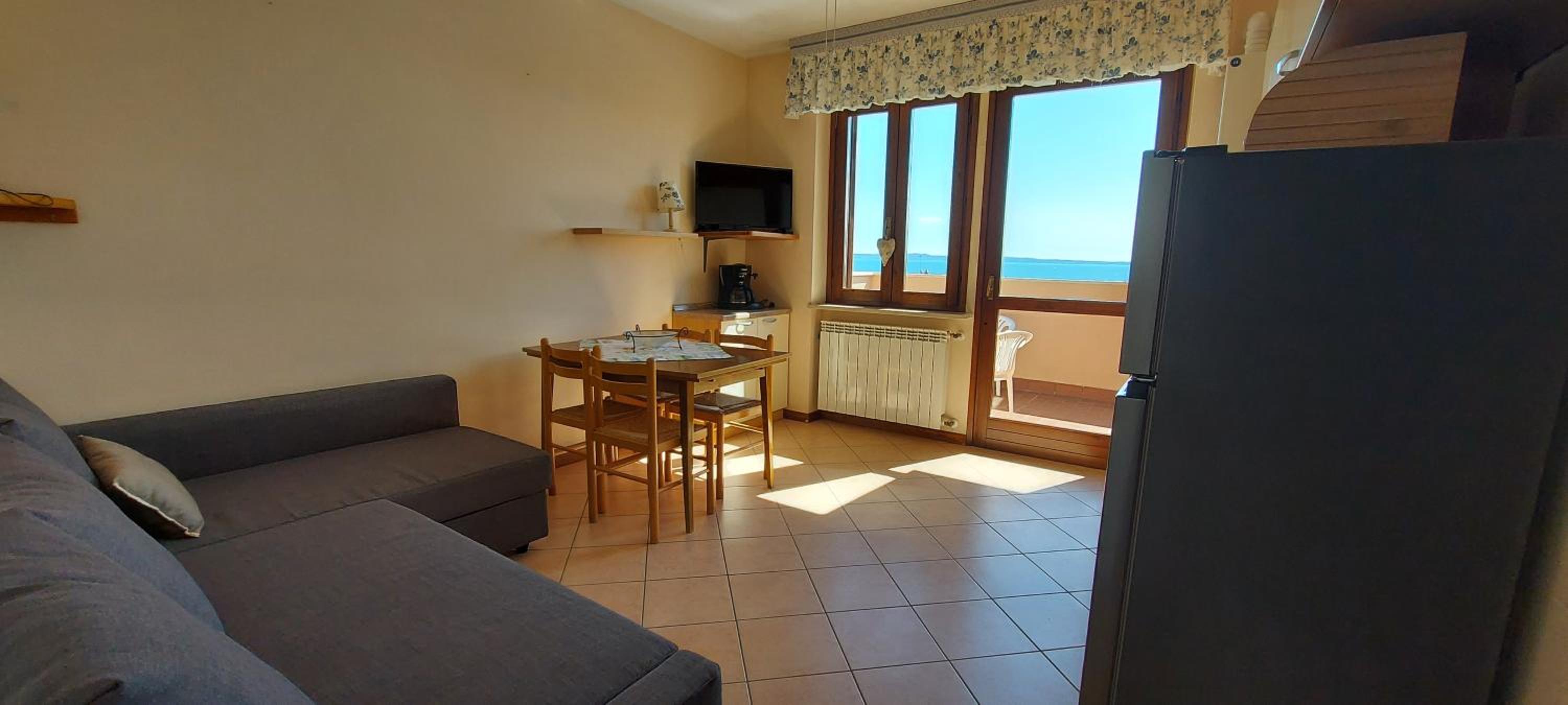 Appartamento con 1 Camera da Letto e Vista Lago