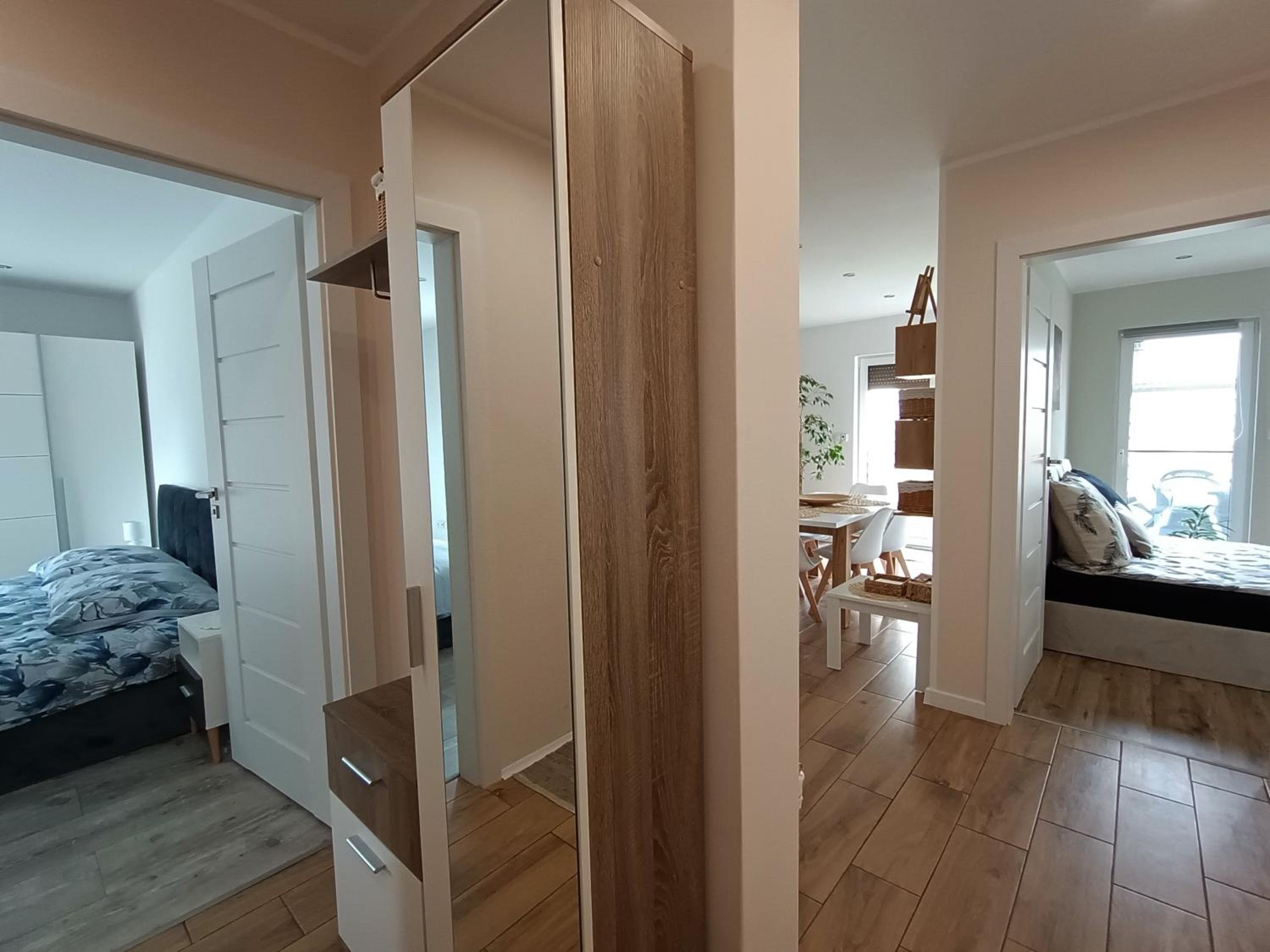 Apartment with Terrace - Photo 10