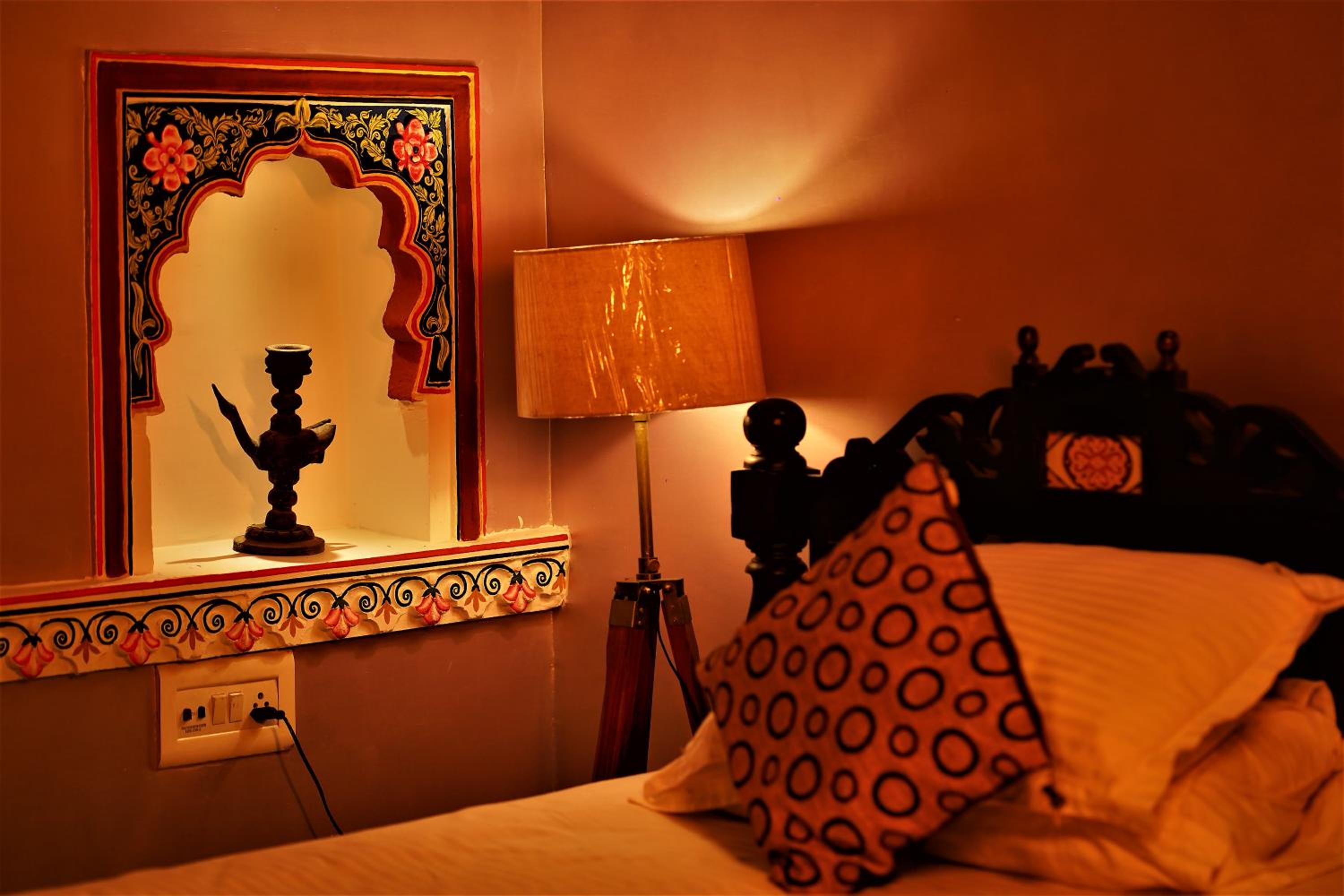 Deluxe Double Room - Photo 9