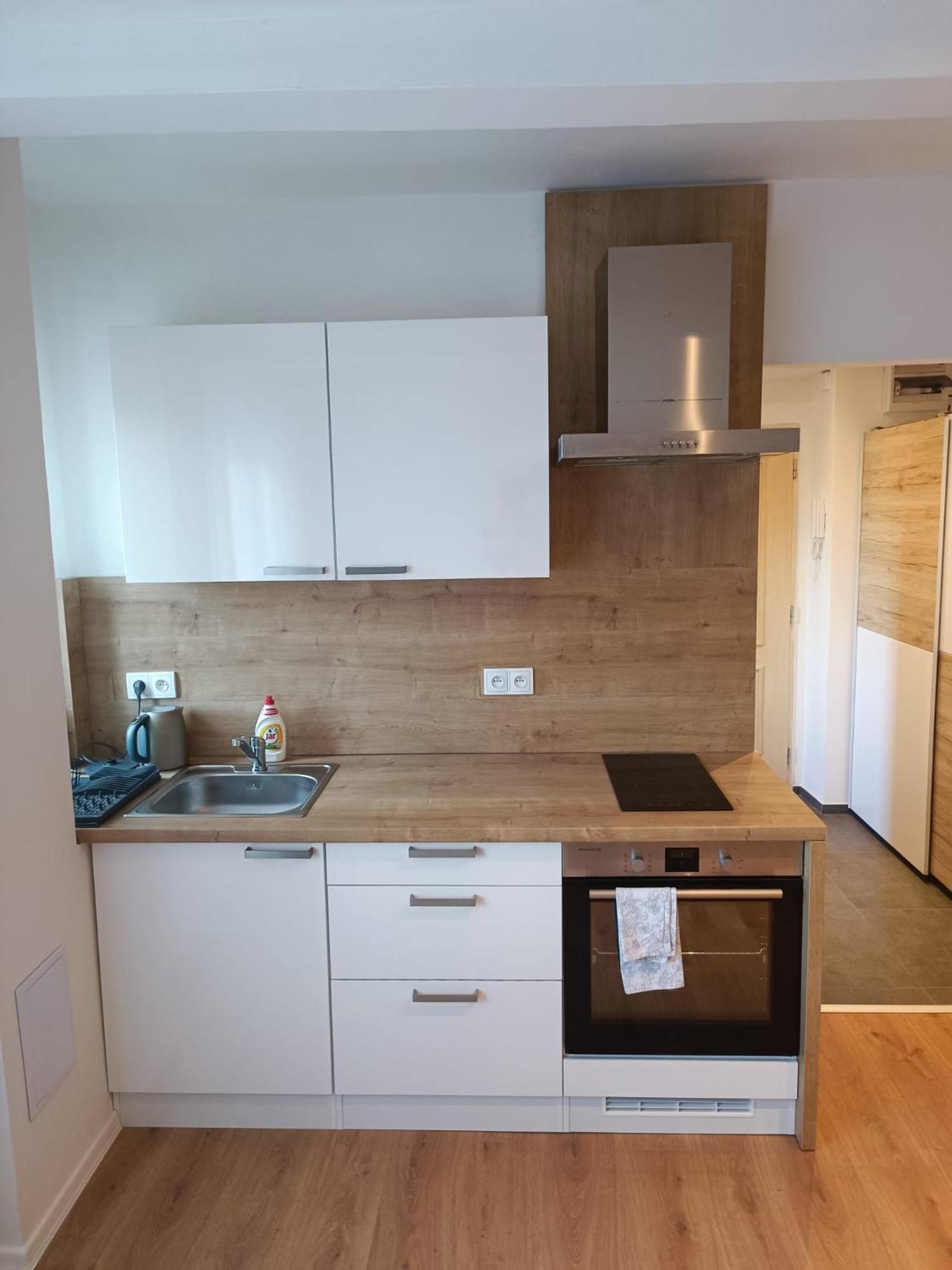 One-Bedroom Apartment - Photo 8