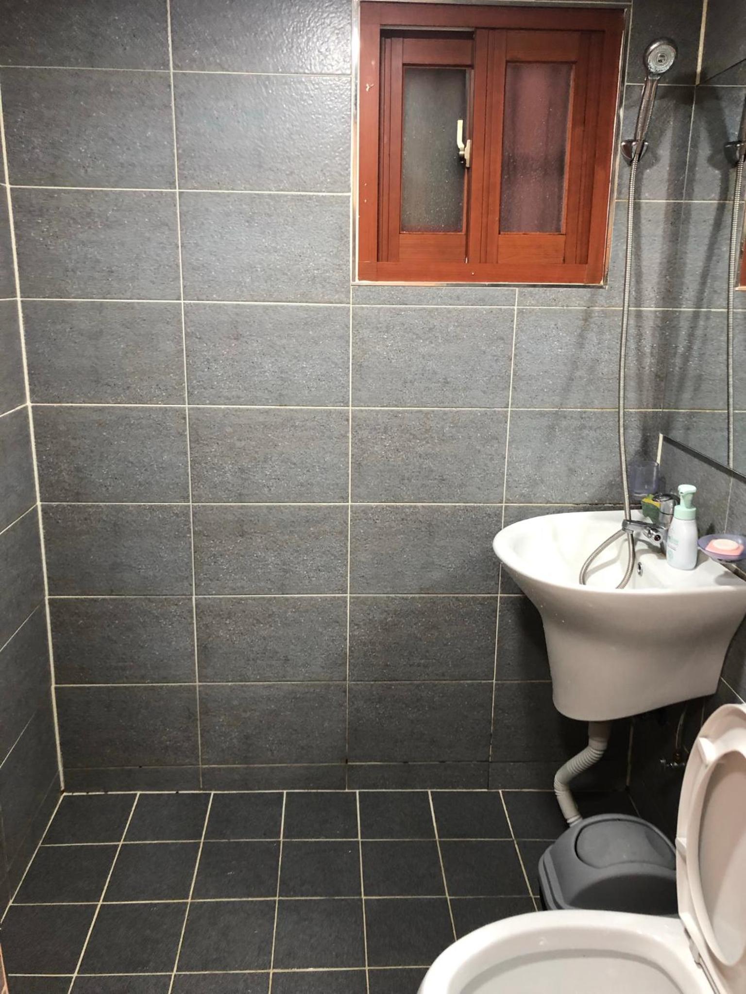 Double Room - Photo 10