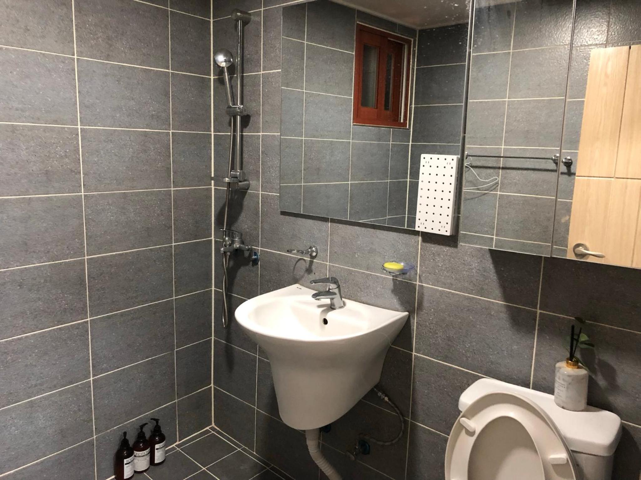 Double Room - Photo 15