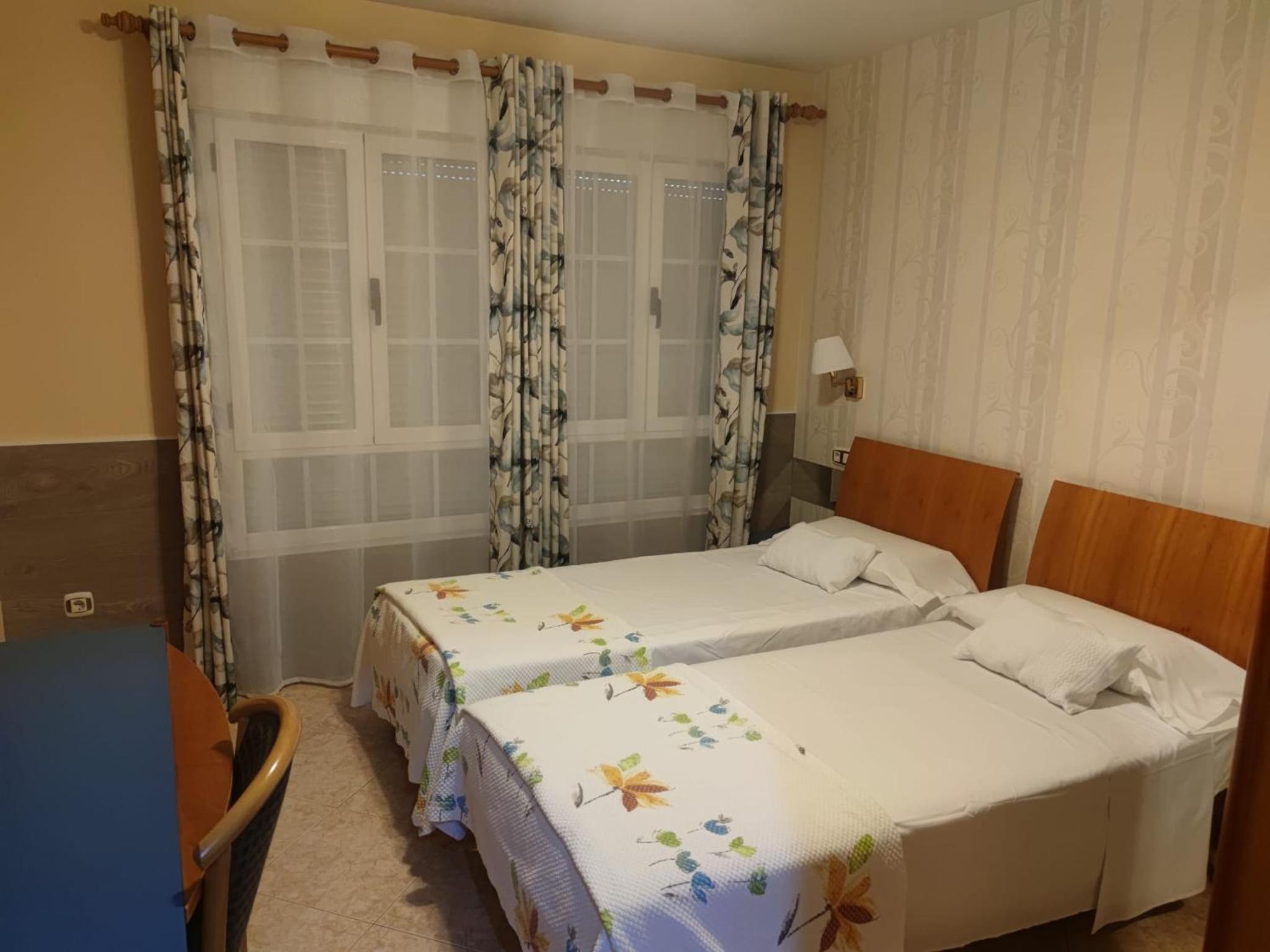 Double or Twin Room - Photo 1