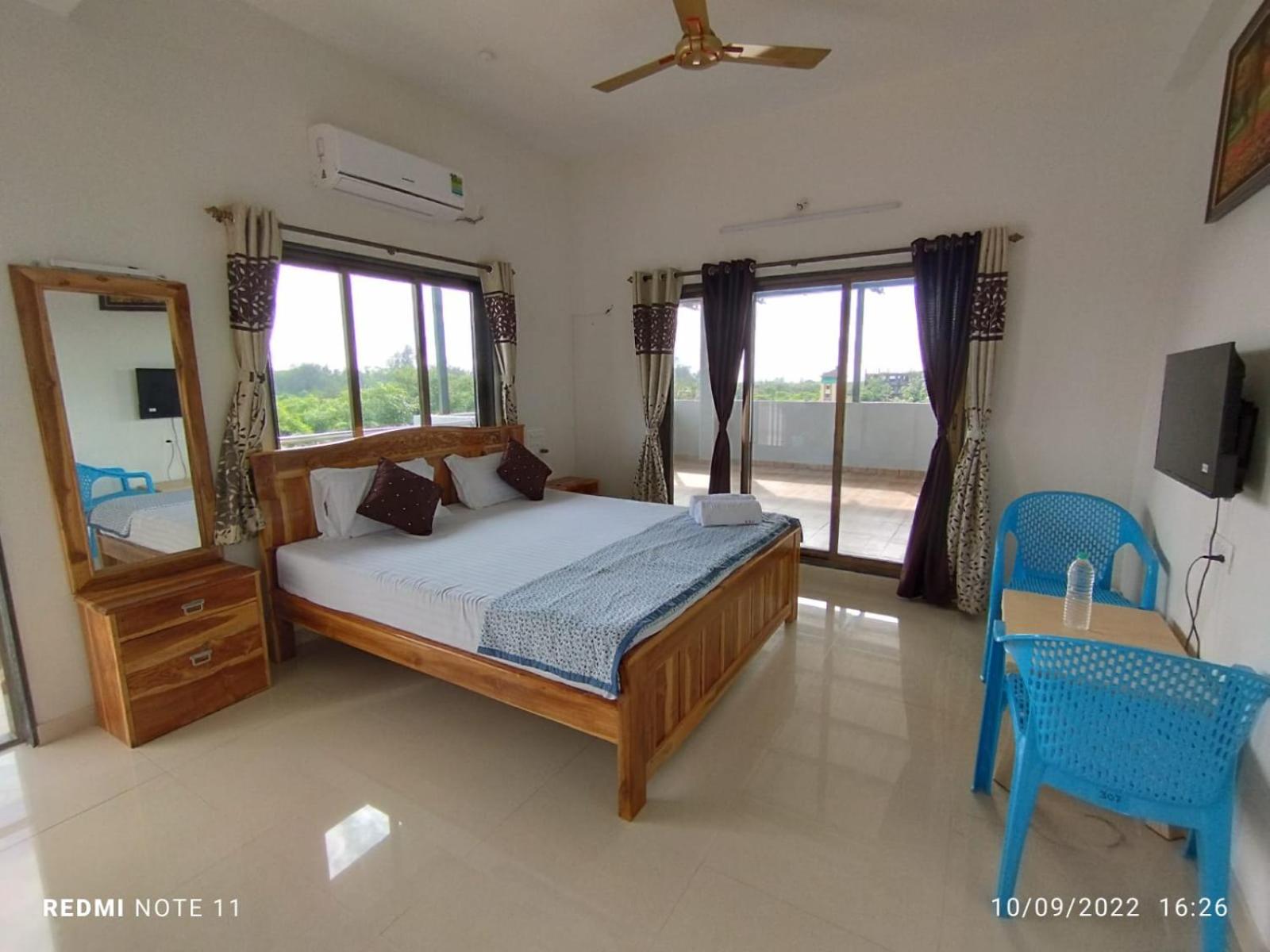Deluxe Room - Photo 1