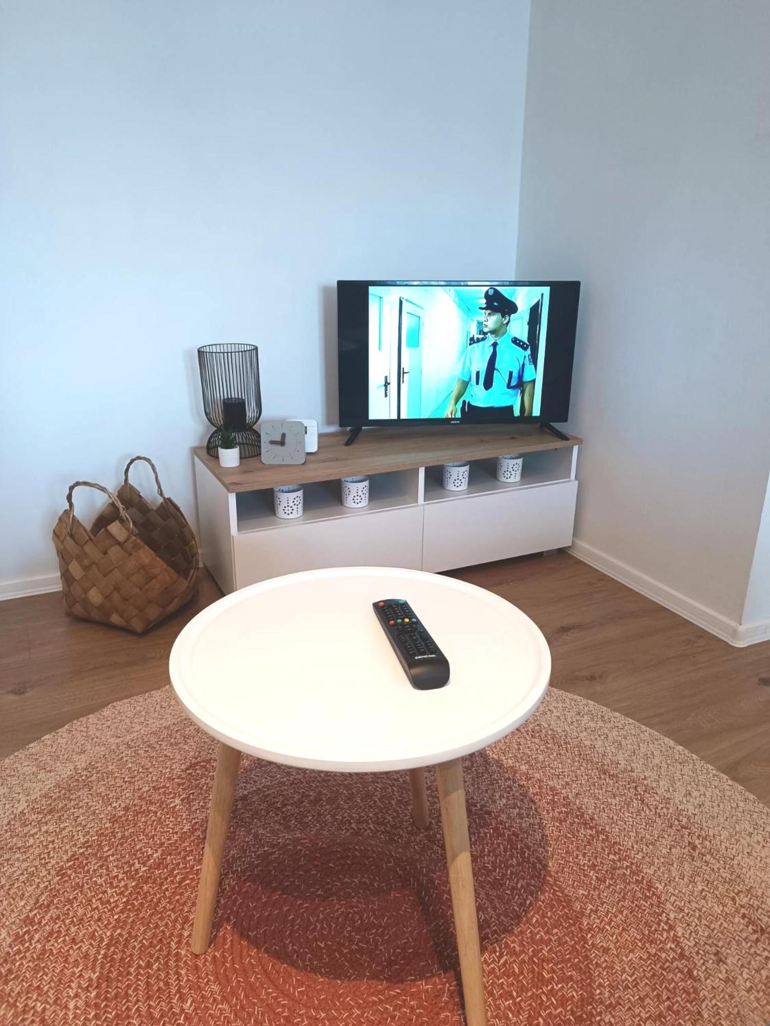 One-Bedroom Apartment - Photo 11