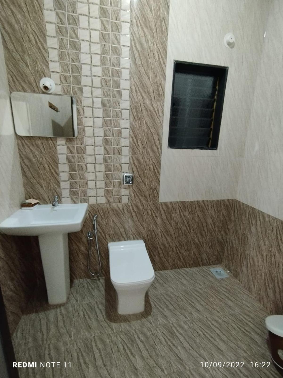 Deluxe Room - Photo 14